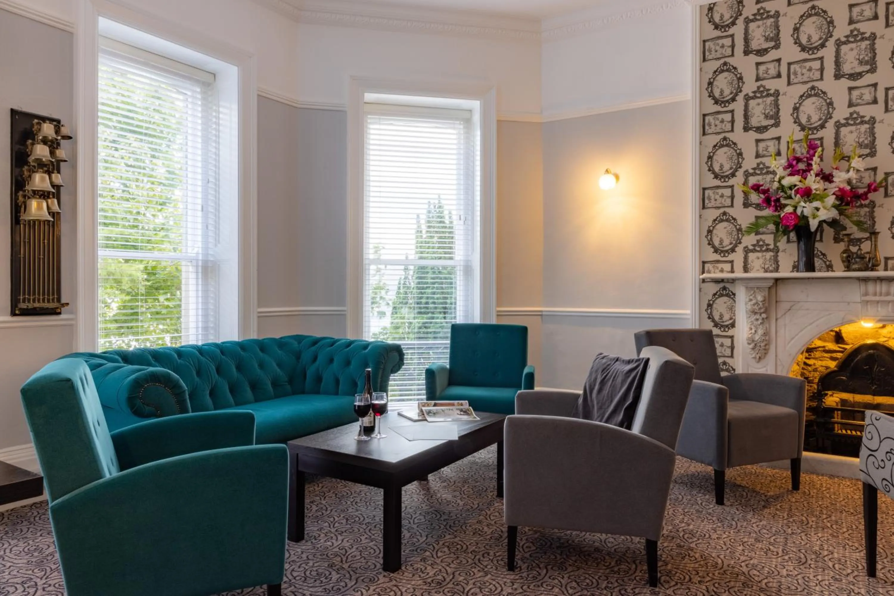 Lounge or bar in The Valley of Rocks Hotel