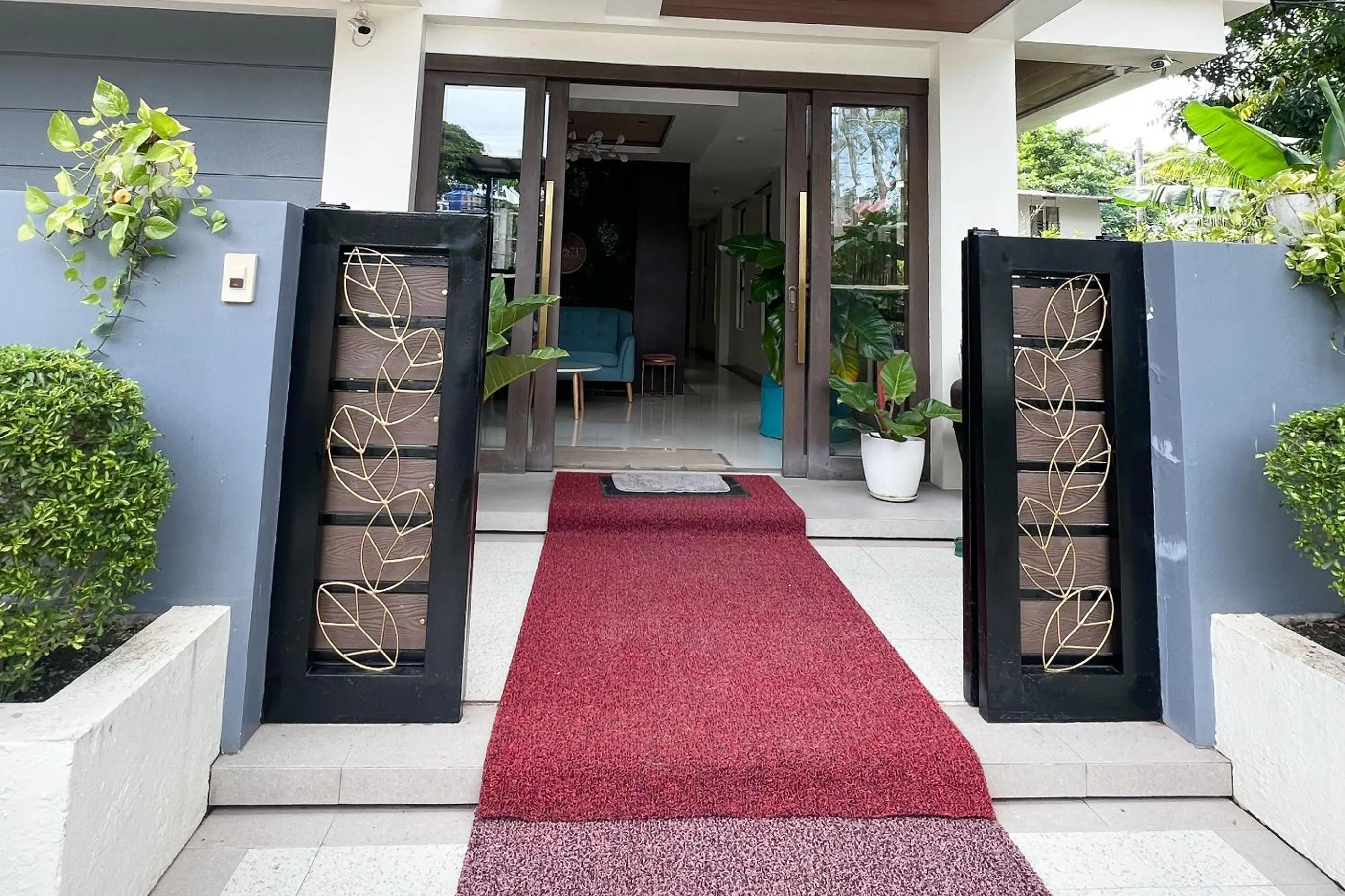 Facade/entrance in 717 Residences Iloilo