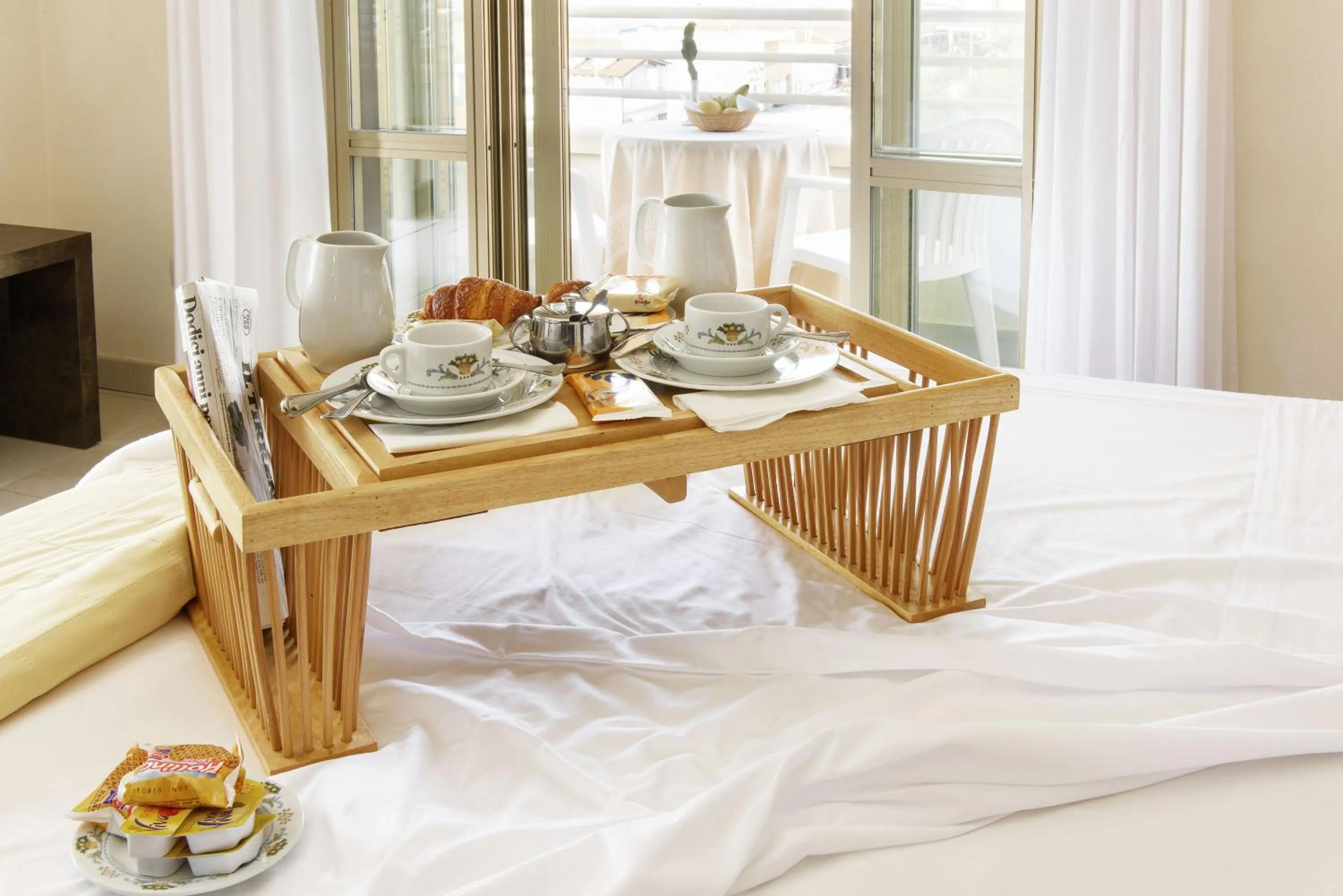 Breakfast, Bed in Hotel Capri & Residence
