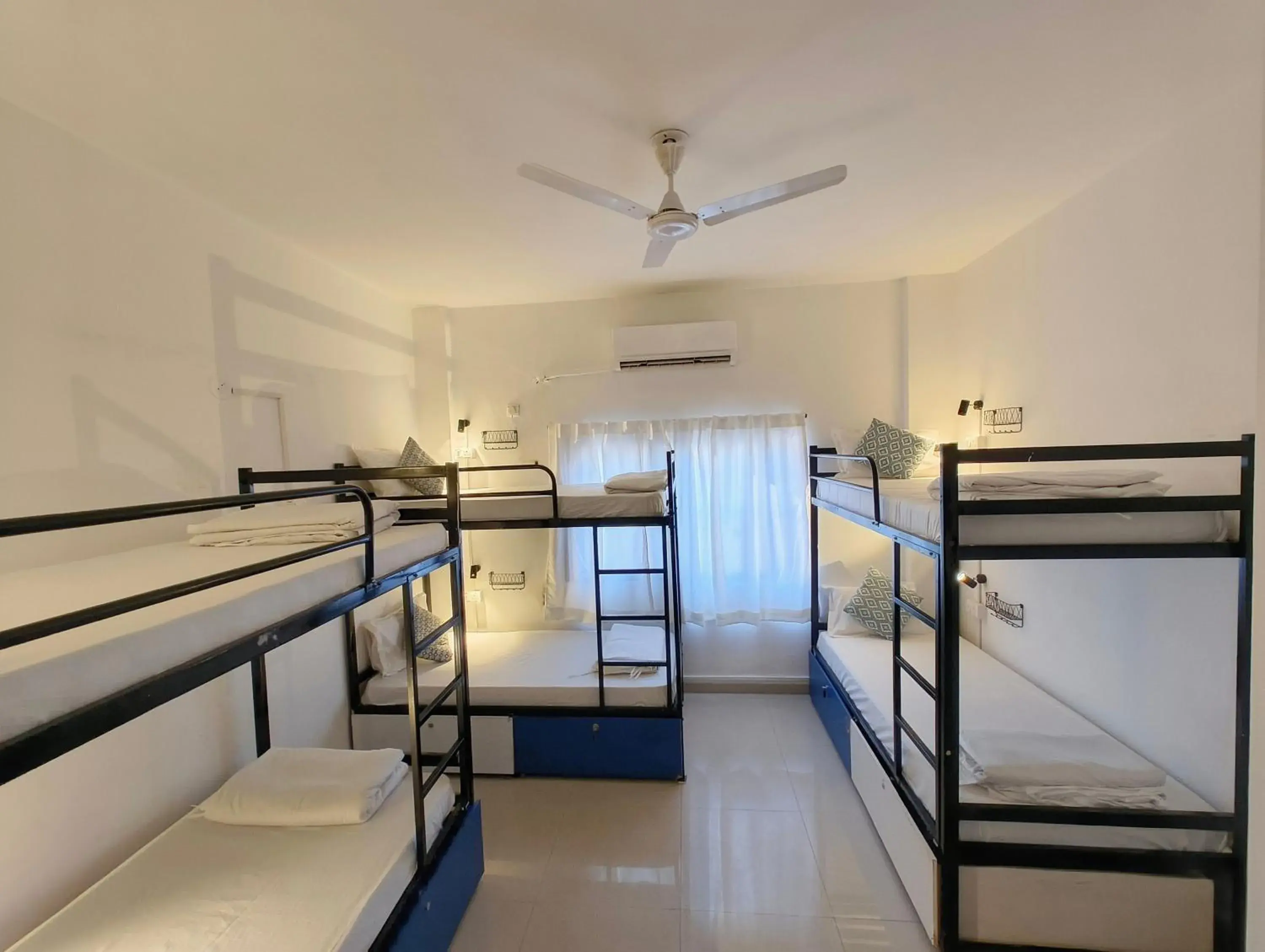 Bed in 6-Bed Female Dormitory Room in HOSHTEL99 - LUX - Stay, Cowork and Cafe - Luxurious Twin Bungalow Bed in 6-Bed Female Dormitory Room in HOSHTEL99 - LUX - Stay, Cowork and Cafe - Luxurious Twin Bungalow