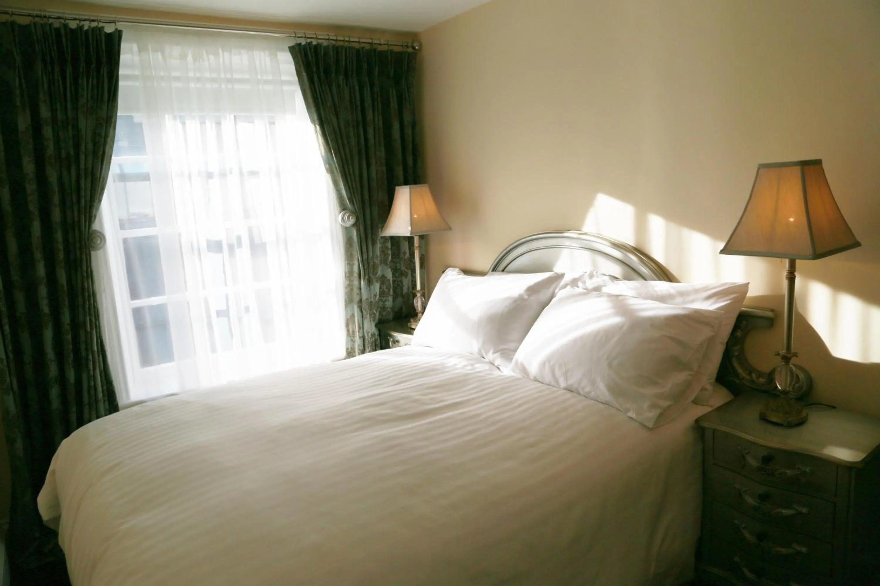 Bed in Number 8 The Townhouse