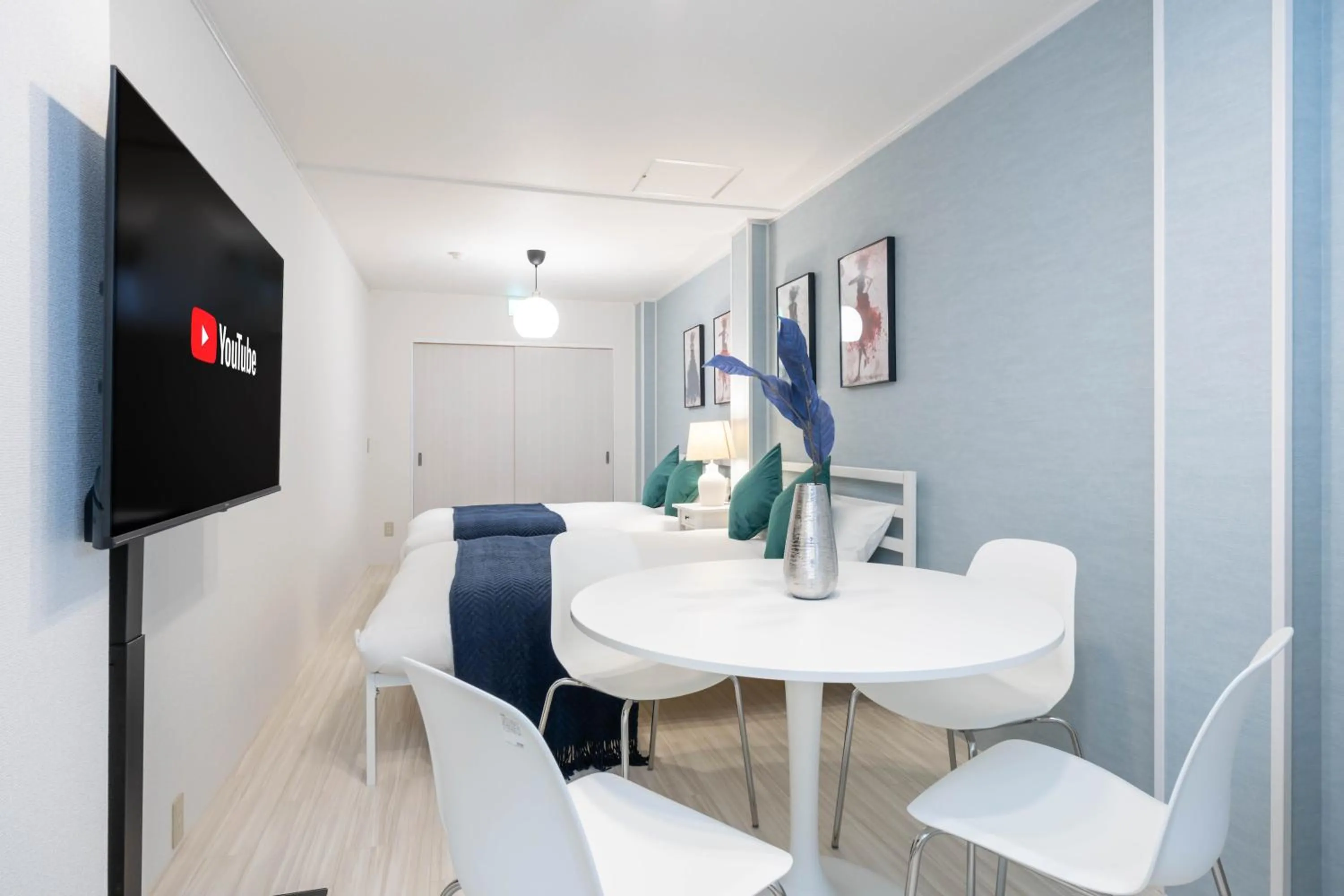 Dining area in TRINITY Gold
