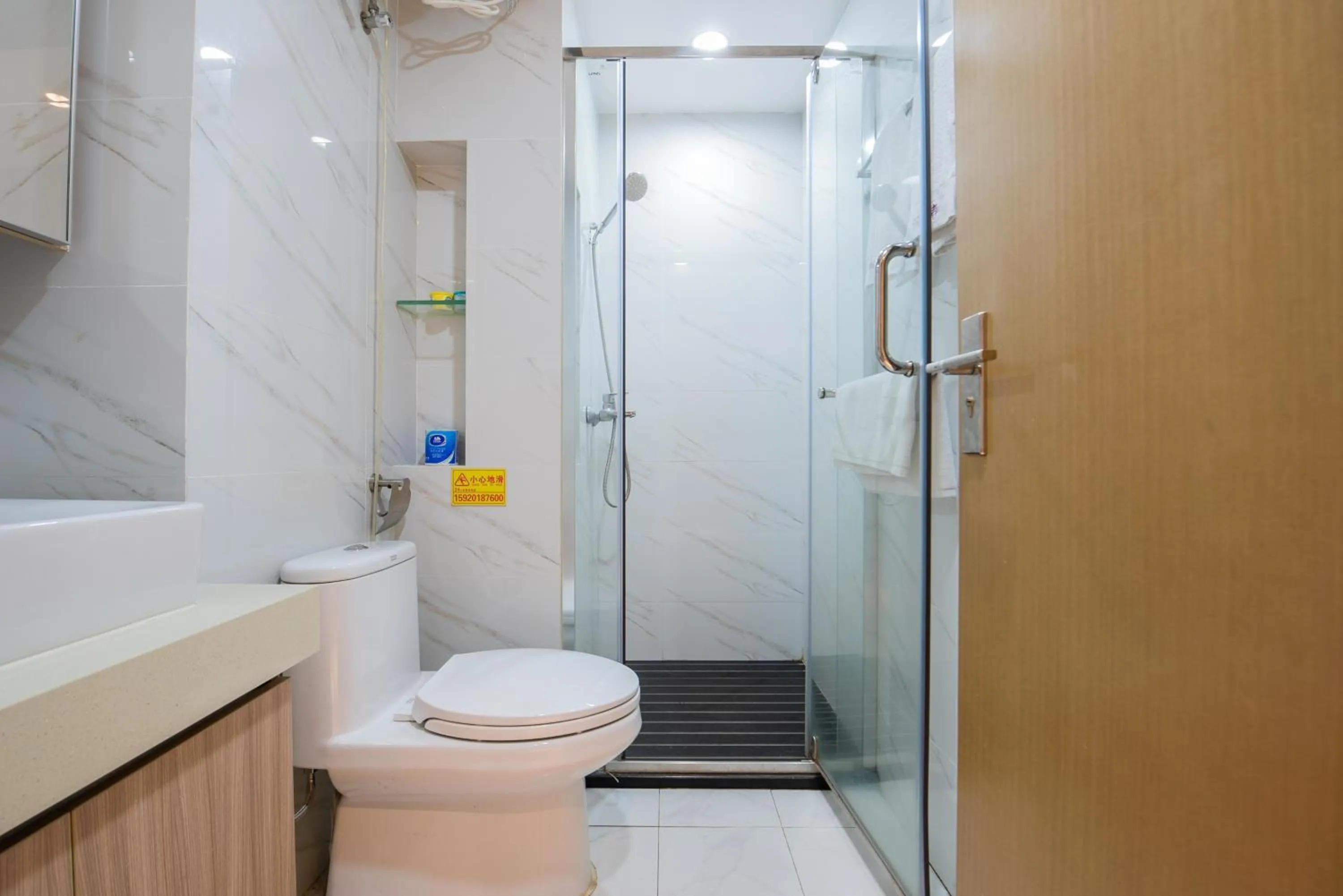 Deluxe Double Room in Hantao AI Select International Apartment