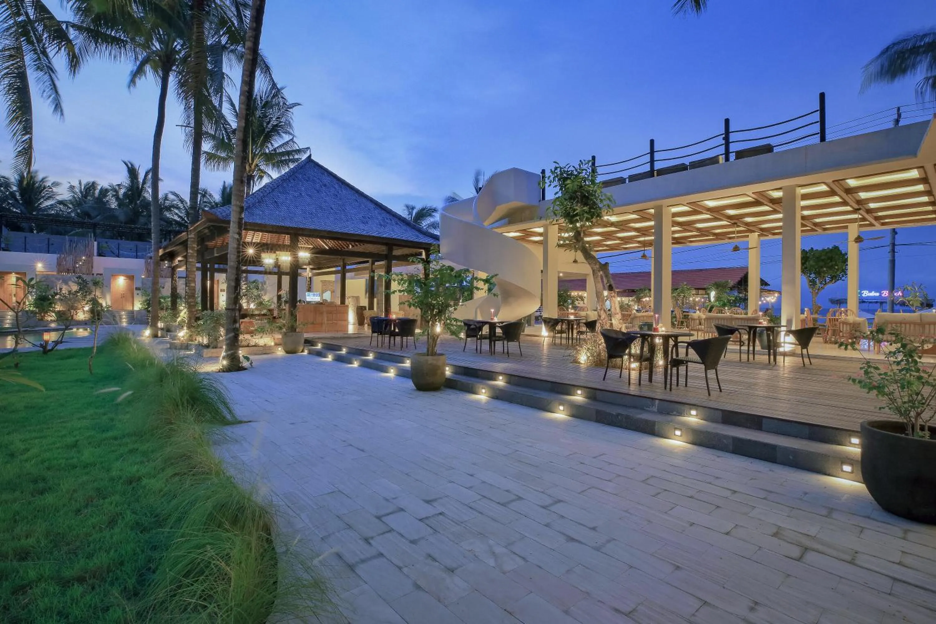 Lounge or bar in The Sebali Penida Beach Resort