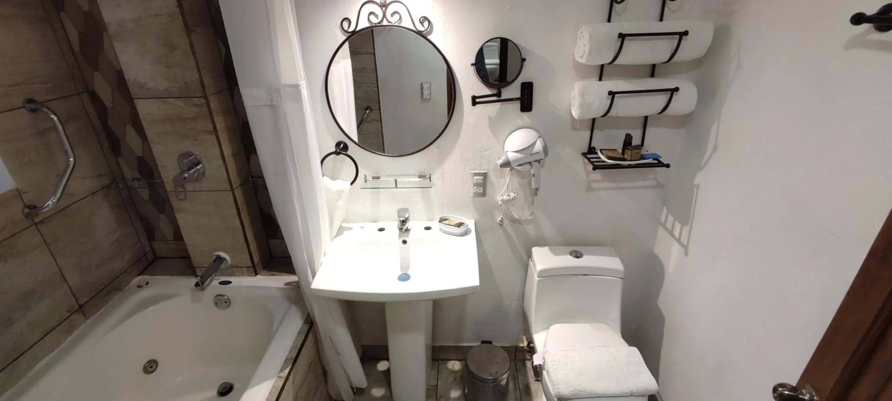 Bathroom in Hotel Grand Maria