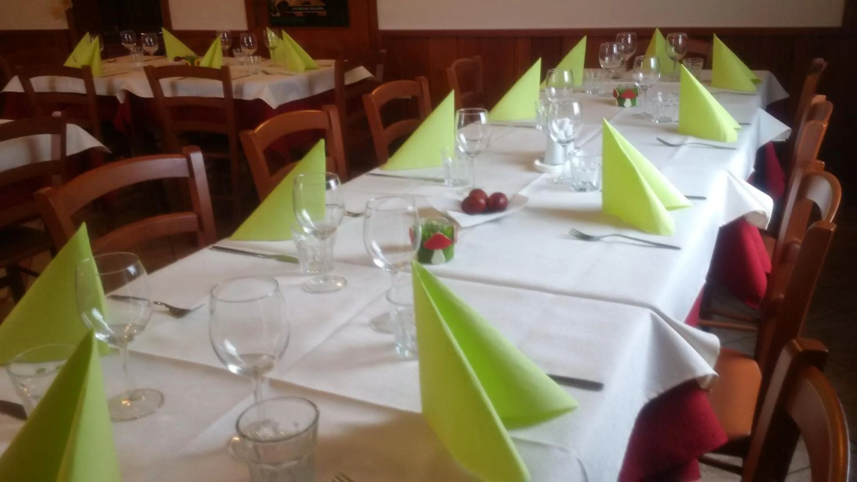 Lounge or bar in Osterija Na Planinci