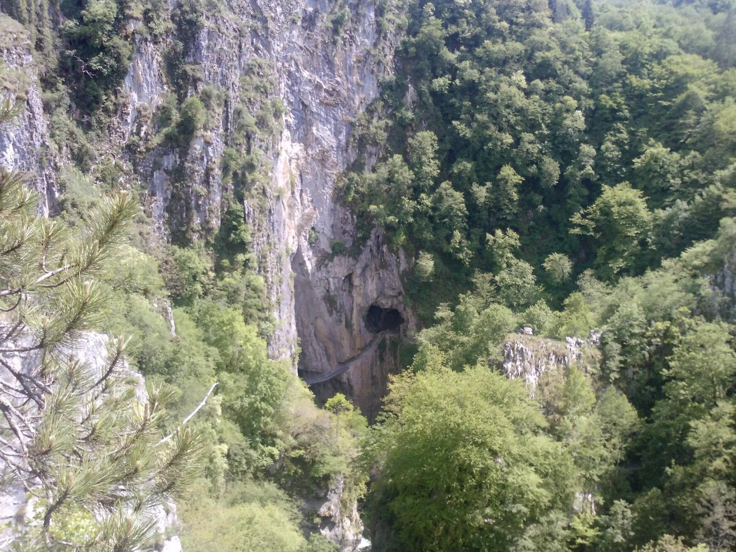 Hiking in Osterija Na Planinci