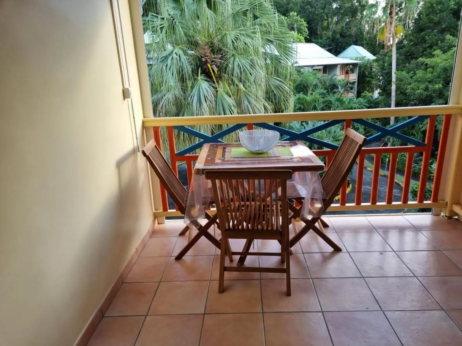 Dining area in Le Mahogany Rouge