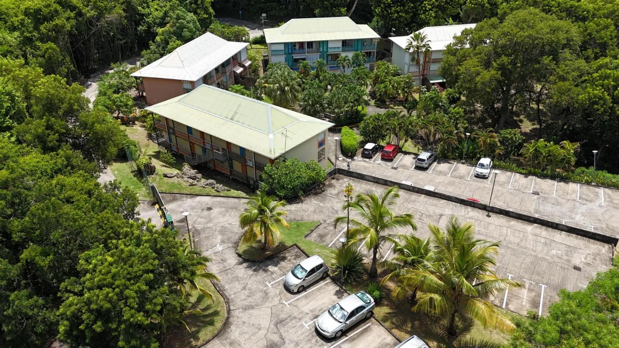 Bird's eye view in Le Mahogany Rouge