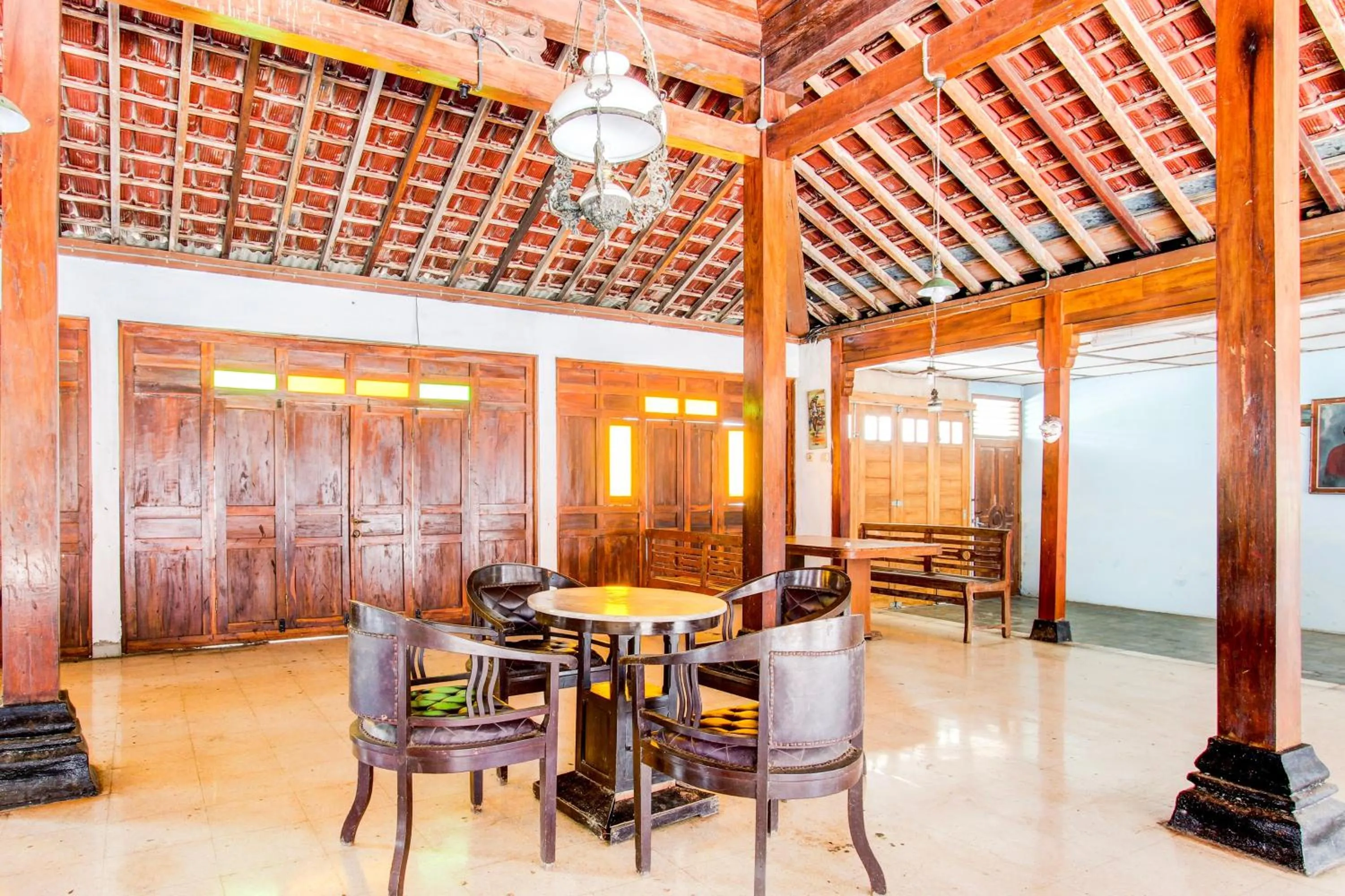 Lobby or reception in Hotel O Joglo Menoreh Resto & Homestay