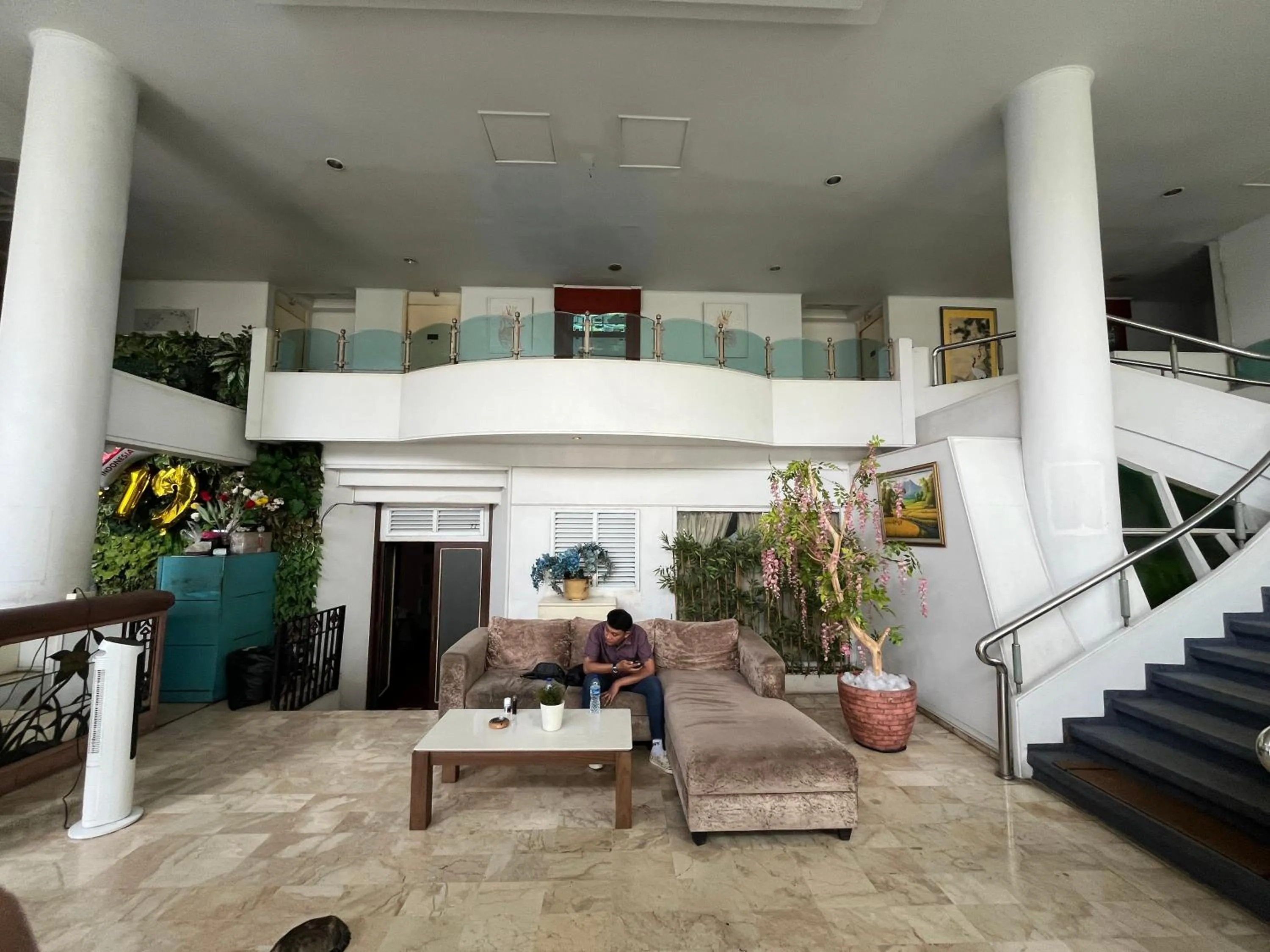 Lobby or reception in Hotel O Kebayoran