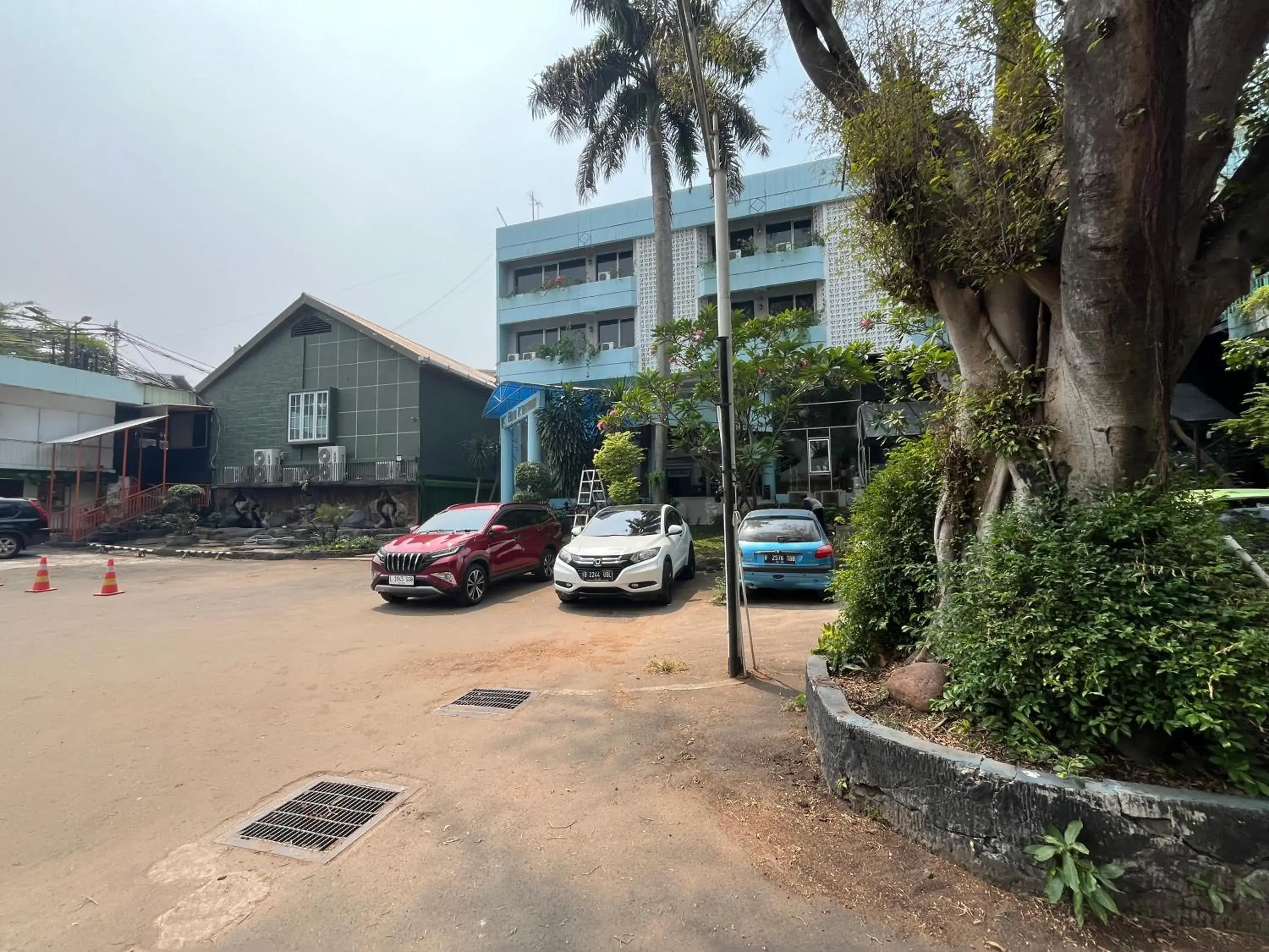 Property building in Hotel O Kebayoran Property building in Hotel O Kebayoran