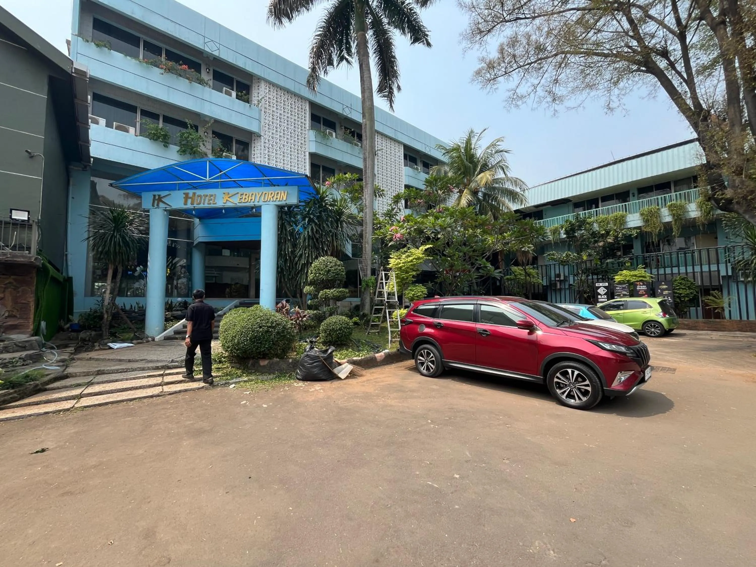 Property building in Hotel O Kebayoran