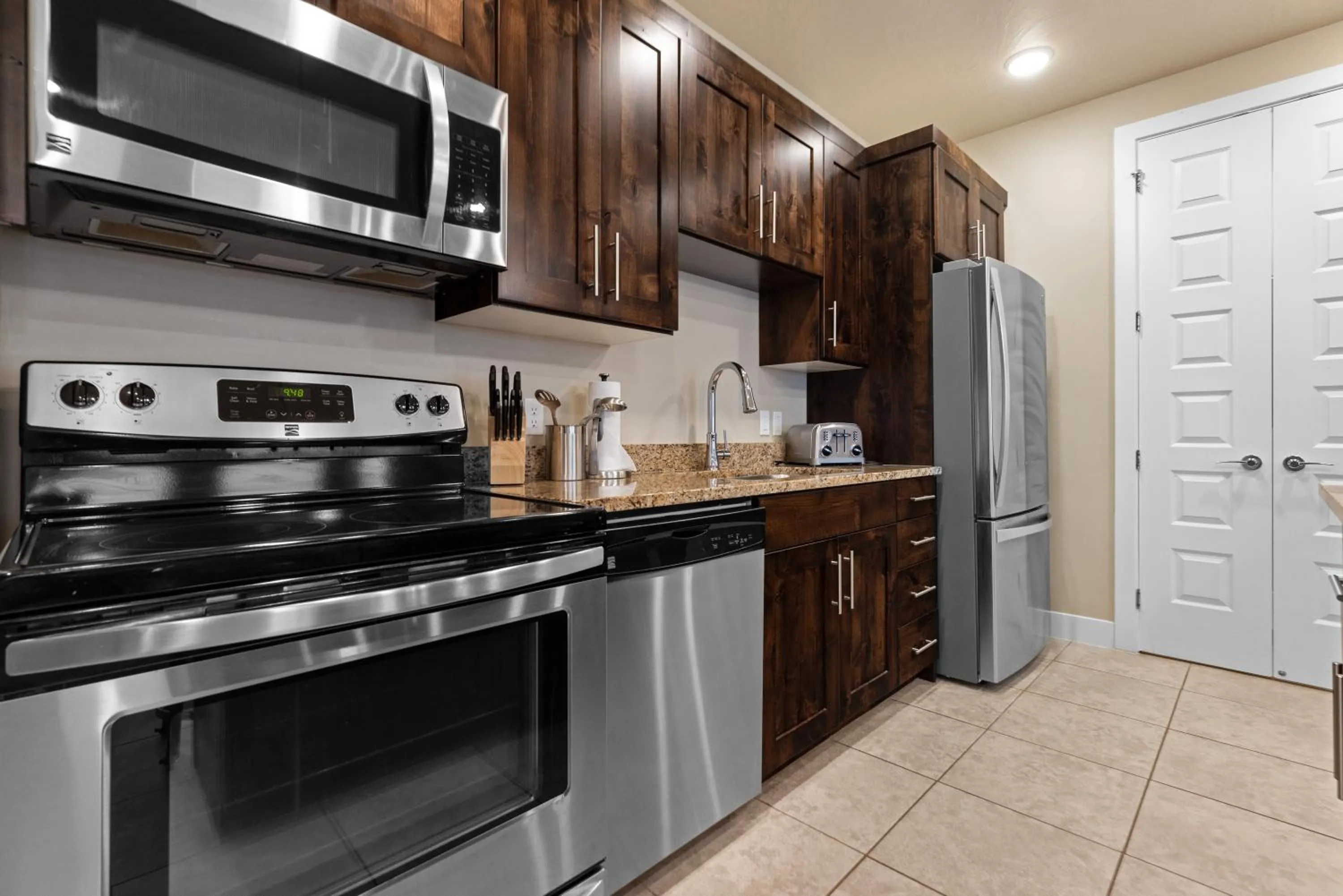 dishwasher in Vacation Rentals at Sand Hollow Resort