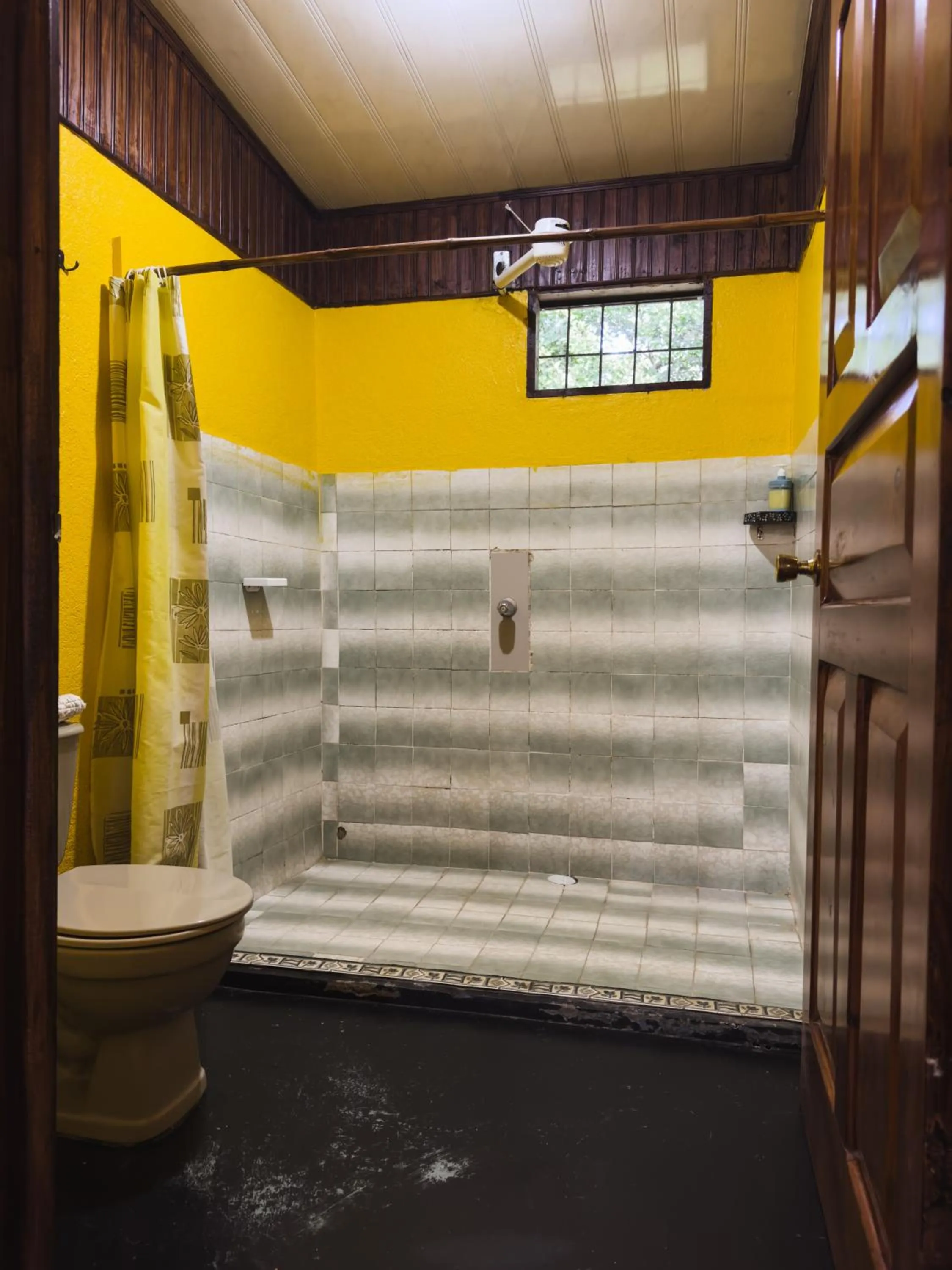 Toilet, Bed in Gran Gavilán del Sarapiquí Lodge