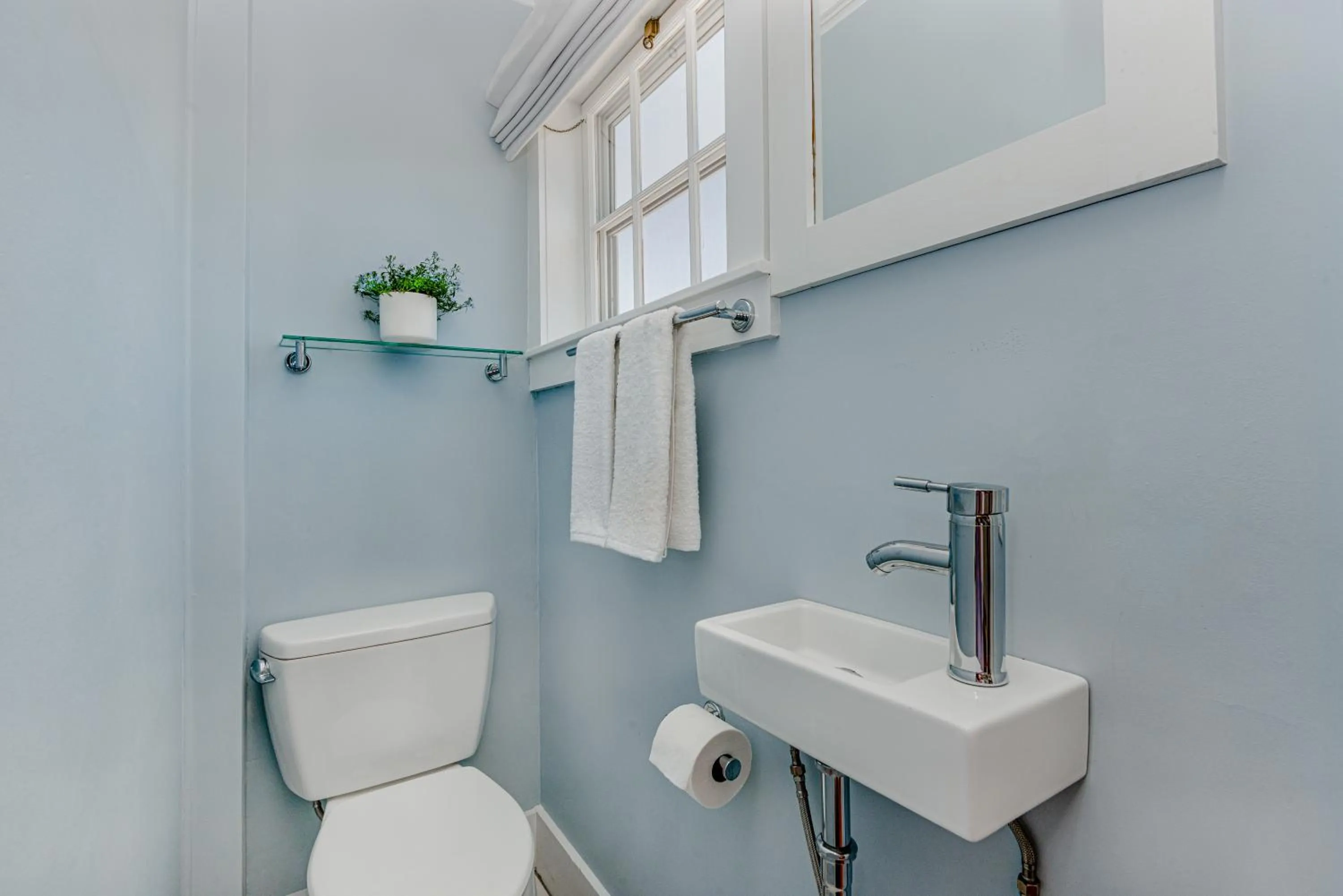 Bathroom in Nantucket Periwinkle