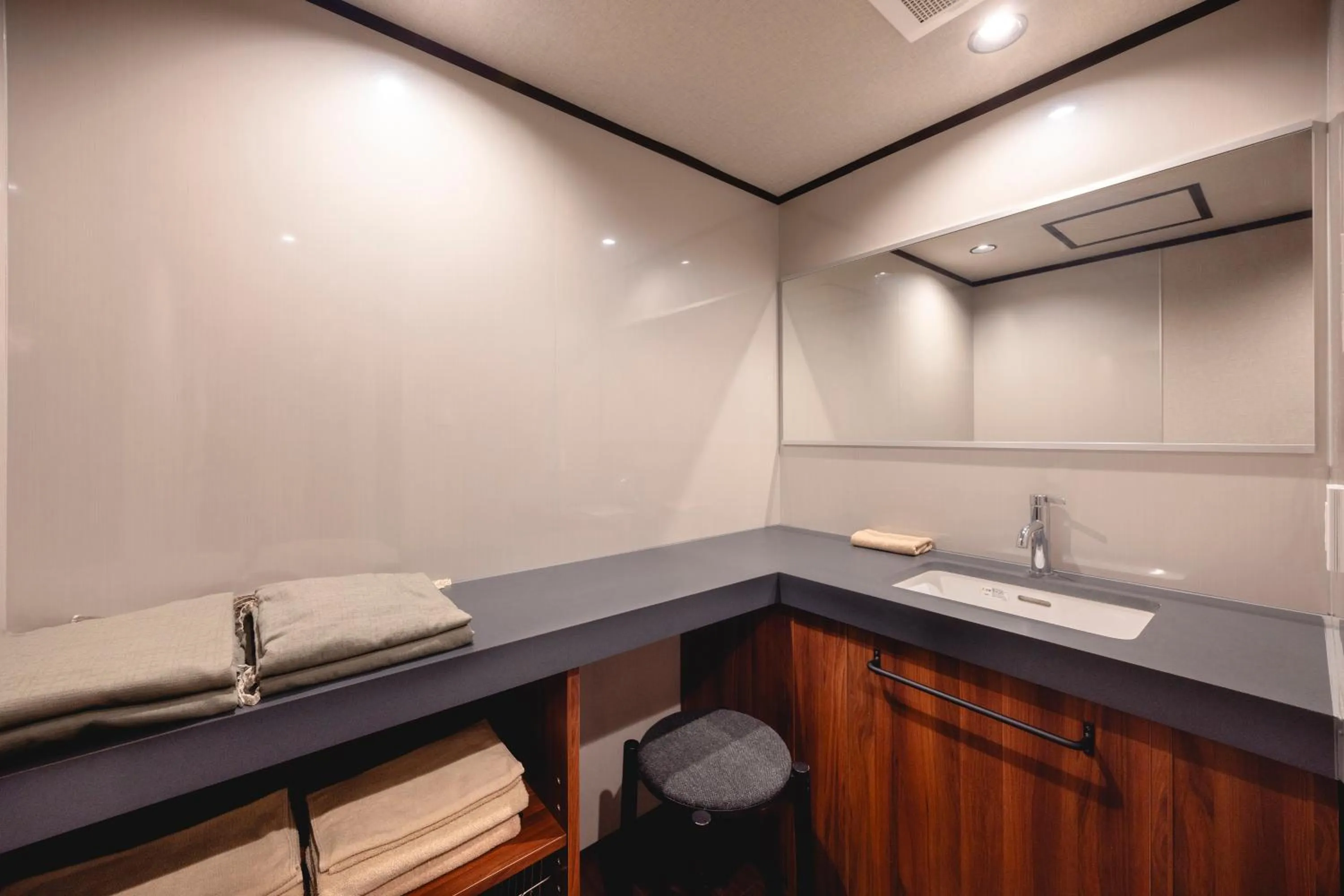 Area and facilities in Shikishimaso