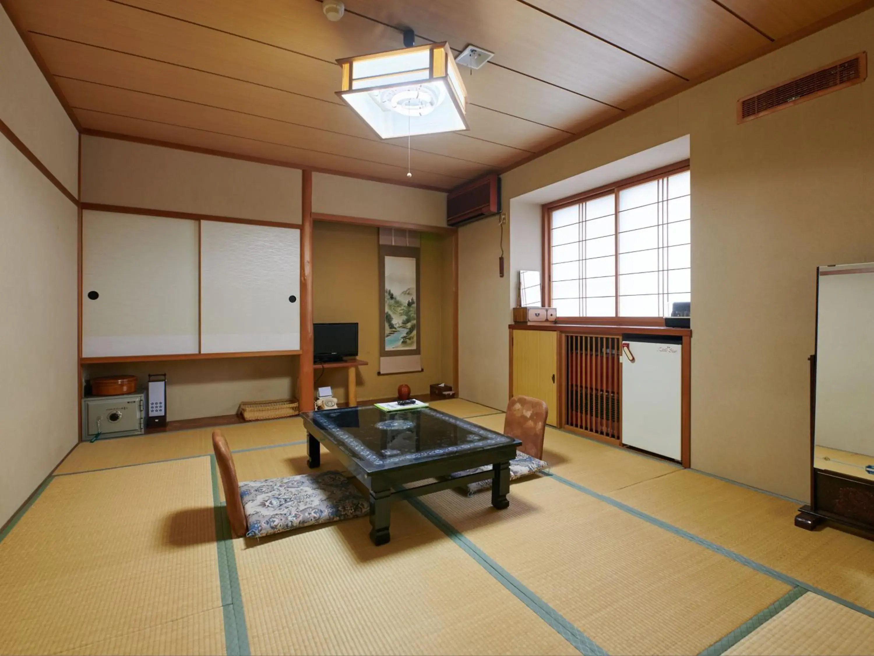 Standard Quadruple Room - single occupancy in Tabist Ryokufuen Kiyoharu Standard Quadruple Room - single occupancy in Tabist Ryokufuen Kiyoharu