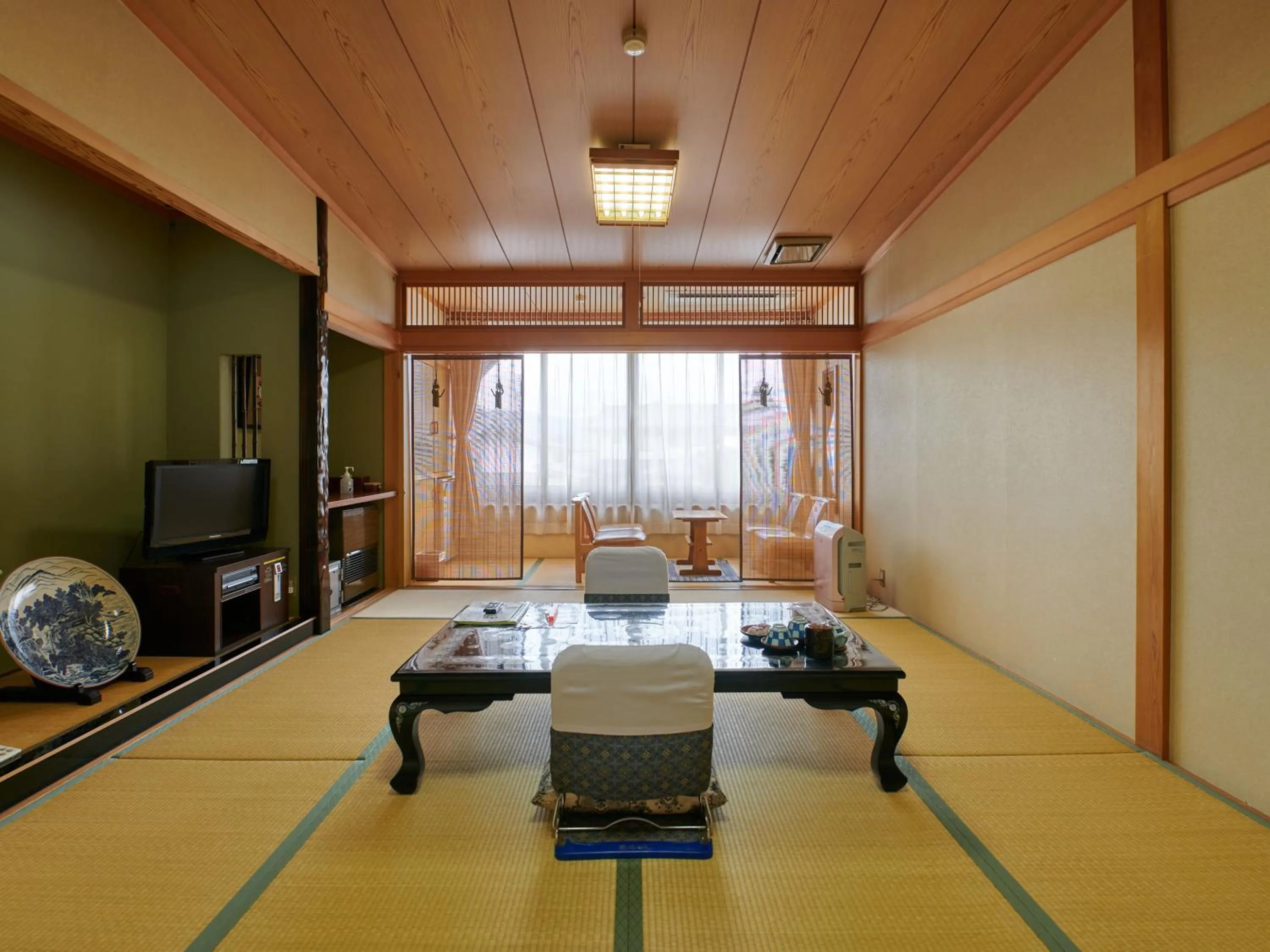 Photo of the whole room in Tabist Ryokufuen Kiyoharu