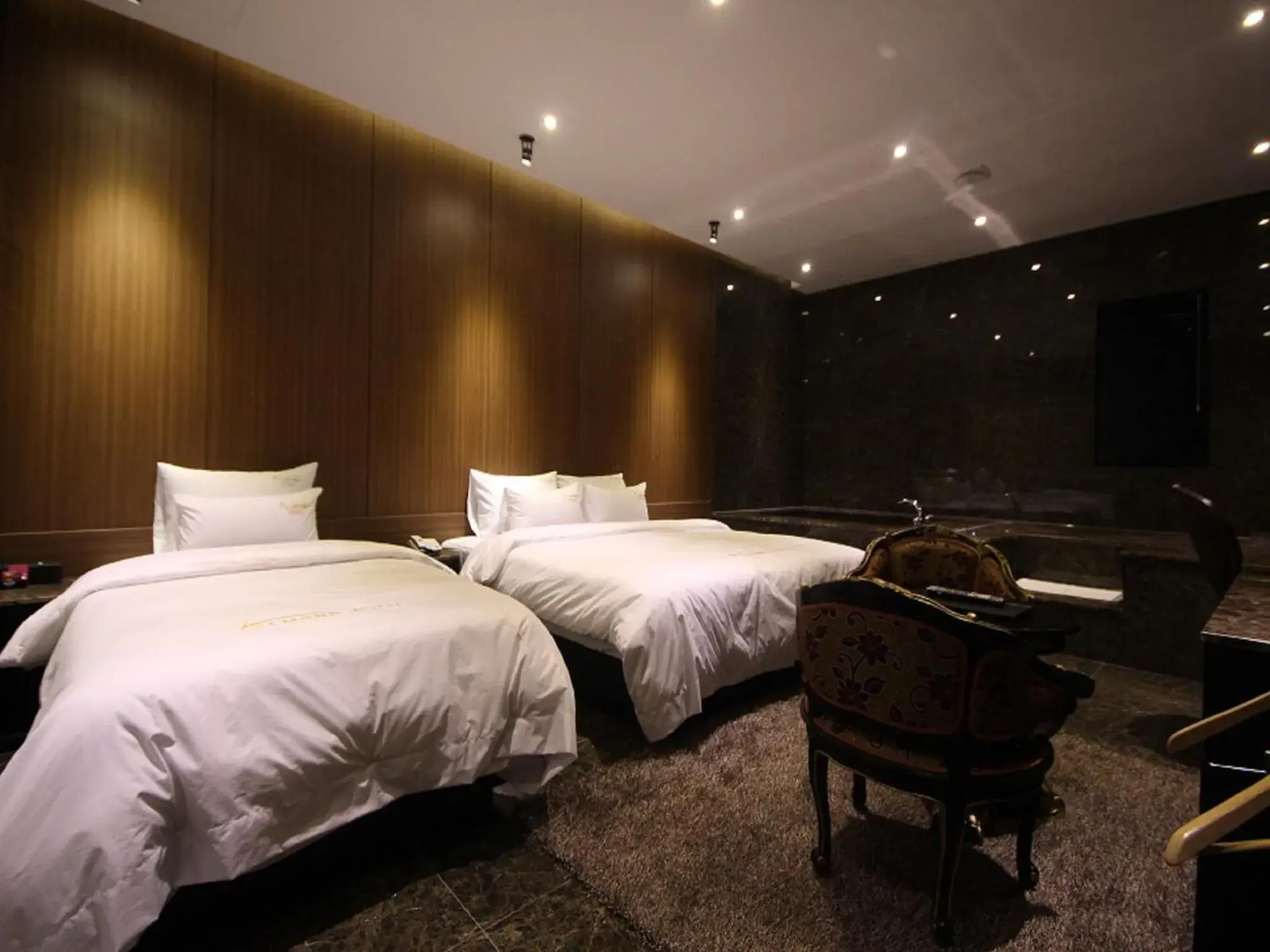 Photo of the whole room, Bed in Almond Hotel Busan Station Photo of the whole room, Bed in Almond Hotel Busan Station