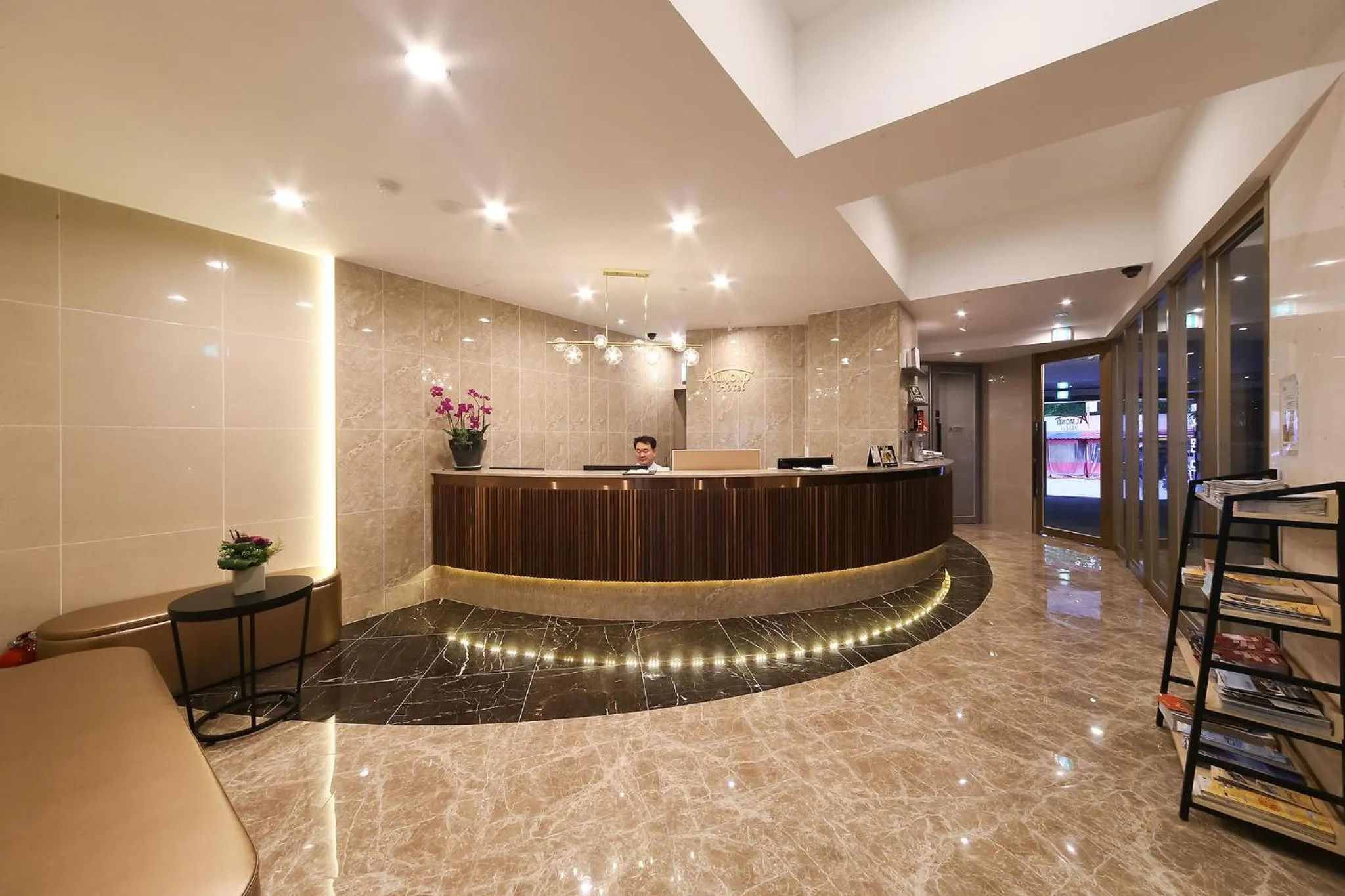 Lobby or reception in Almond Hotel Busan Station