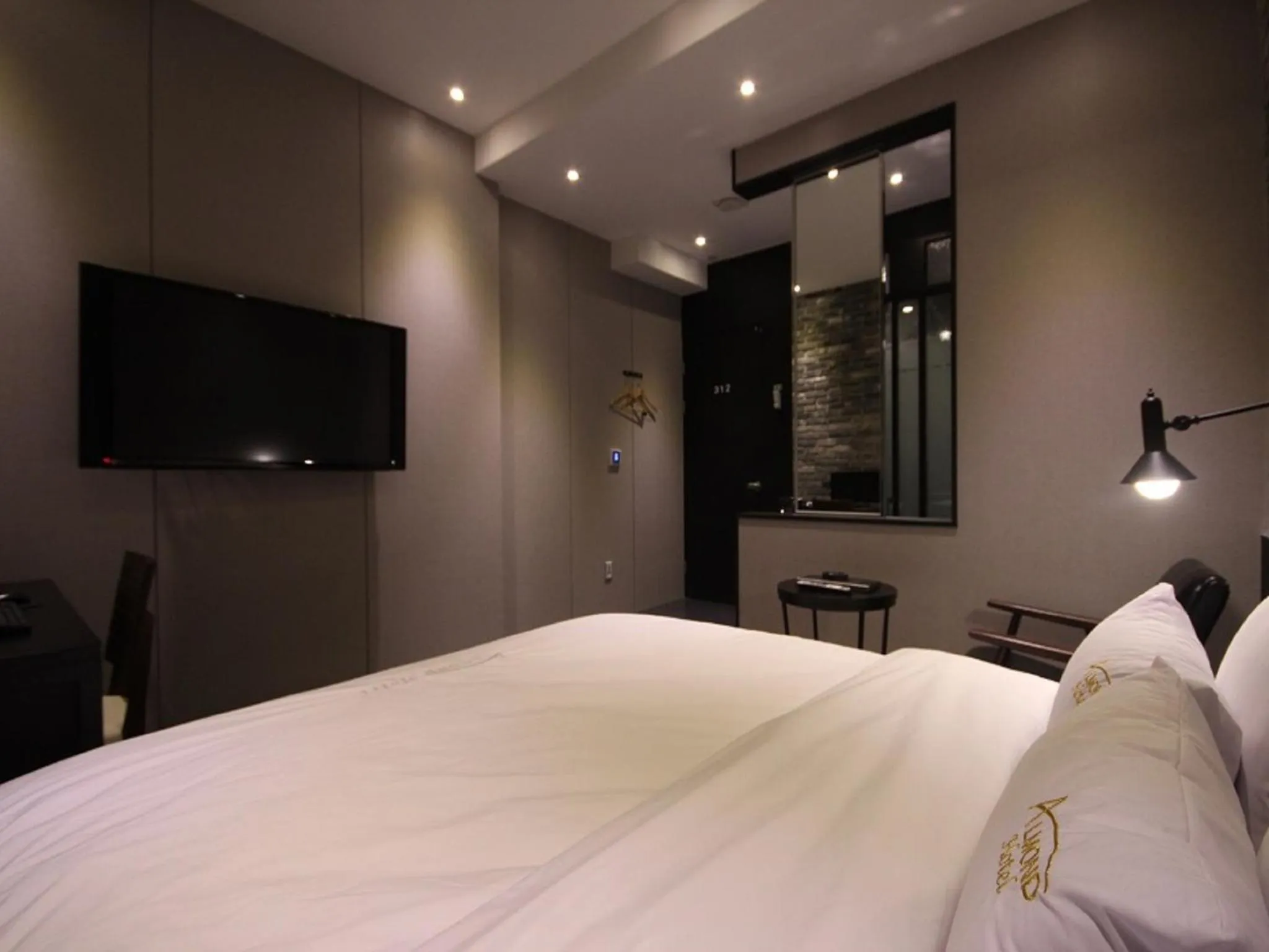 Photo of the whole room, Bed in Almond Hotel Busan Station