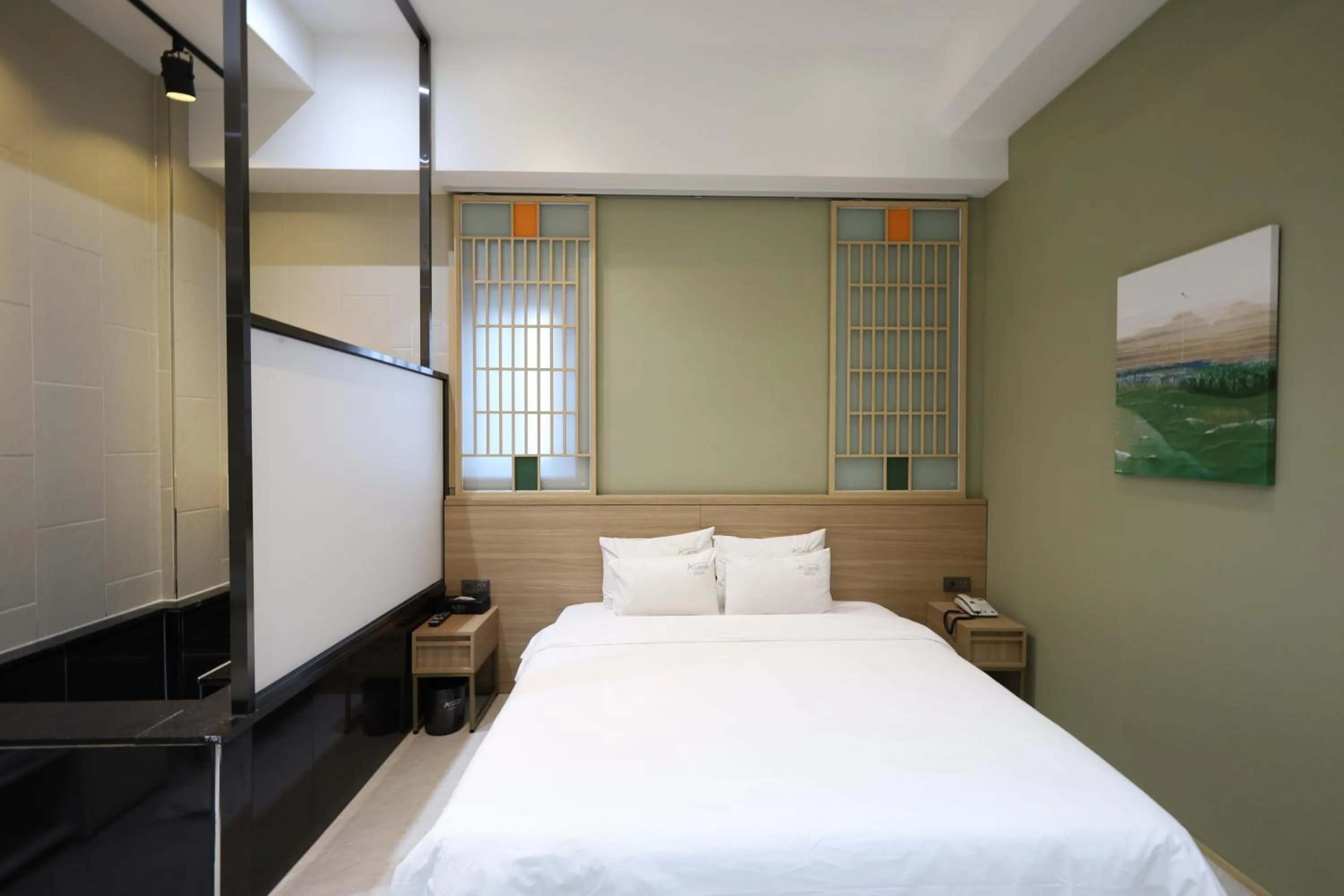 Photo of the whole room, Bed in Almond Hotel Busan Station
