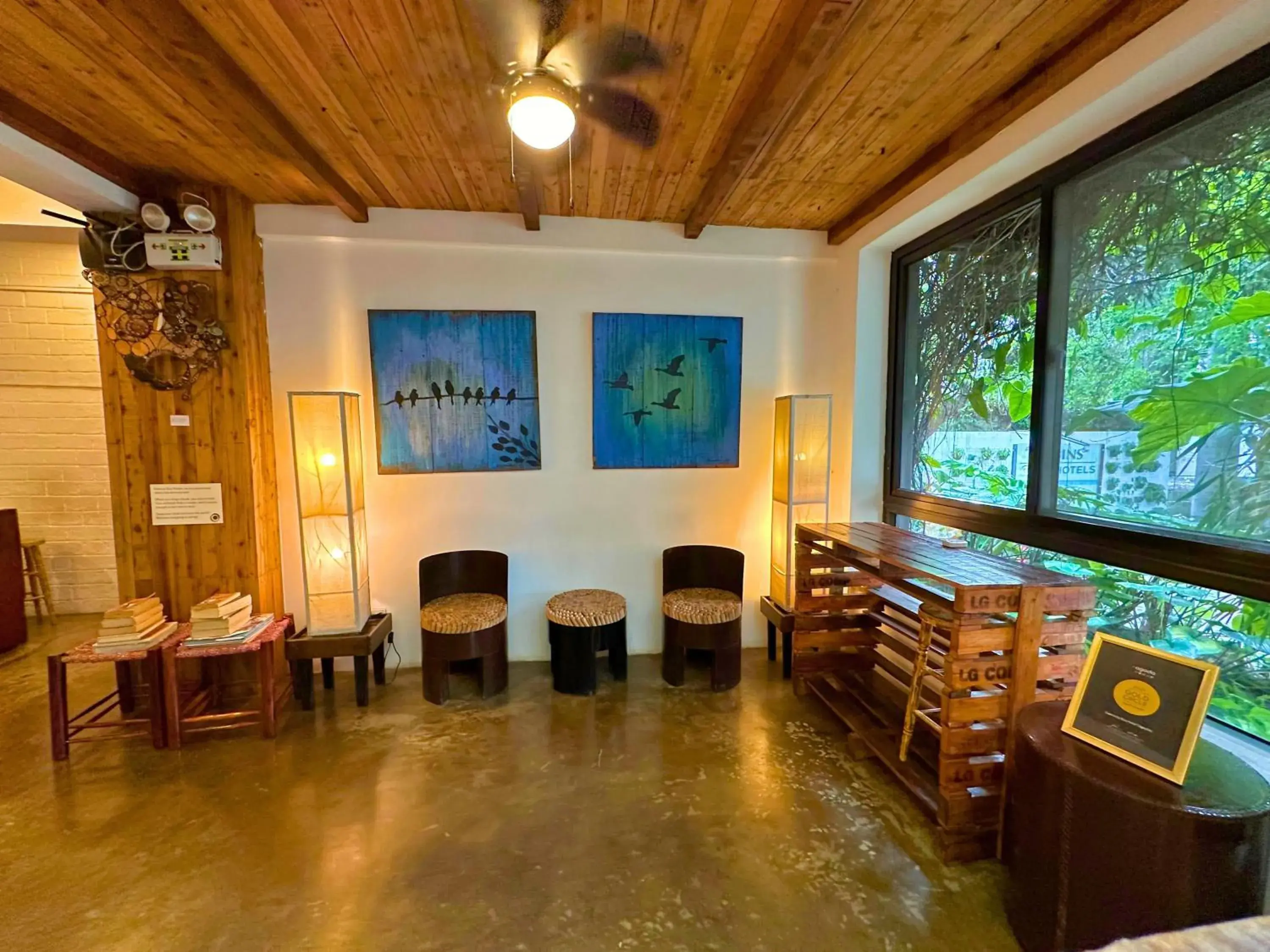 Facade/entrance in Cabins by Eco Hotels Facade/entrance in Cabins by Eco Hotels