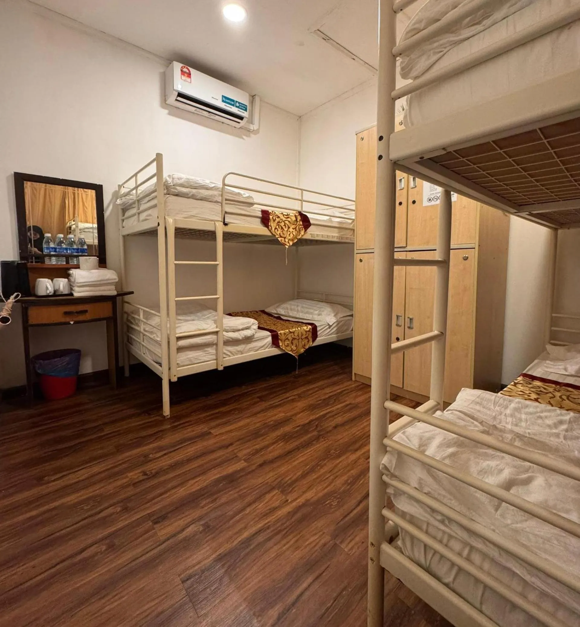 Bed in The Barat Perhentian