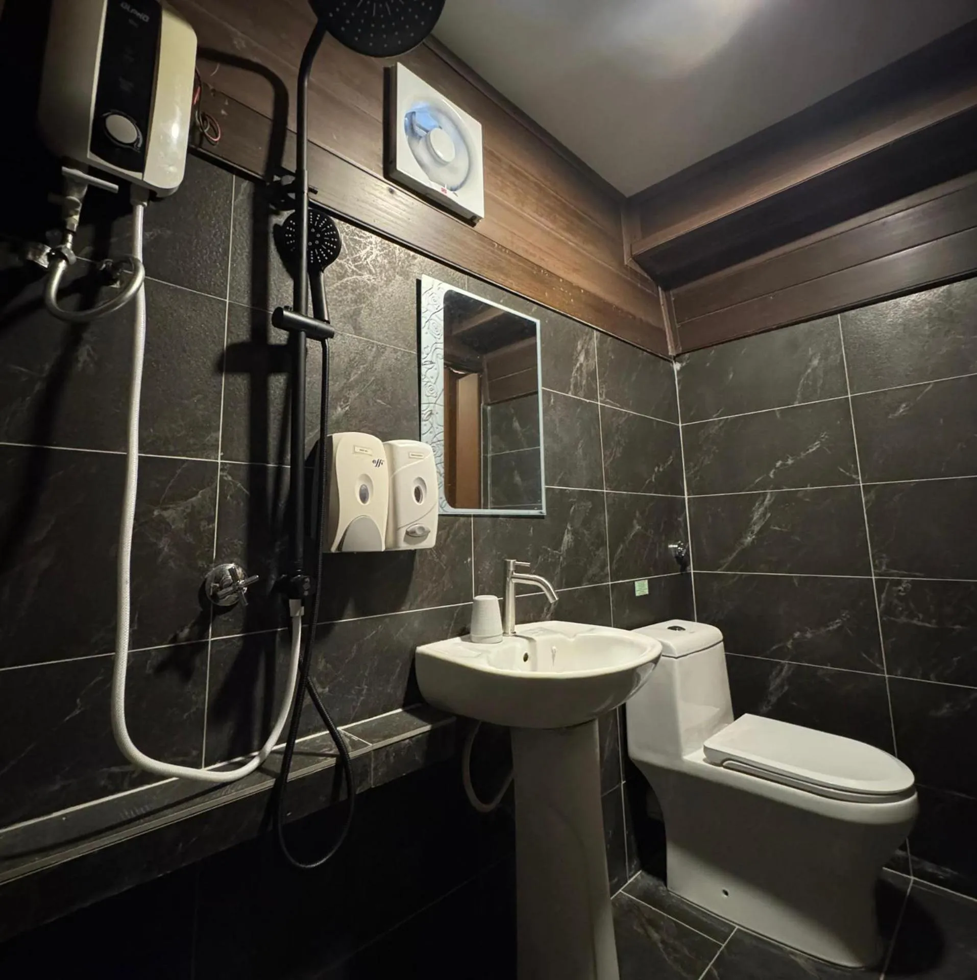 Shower in The Barat Perhentian