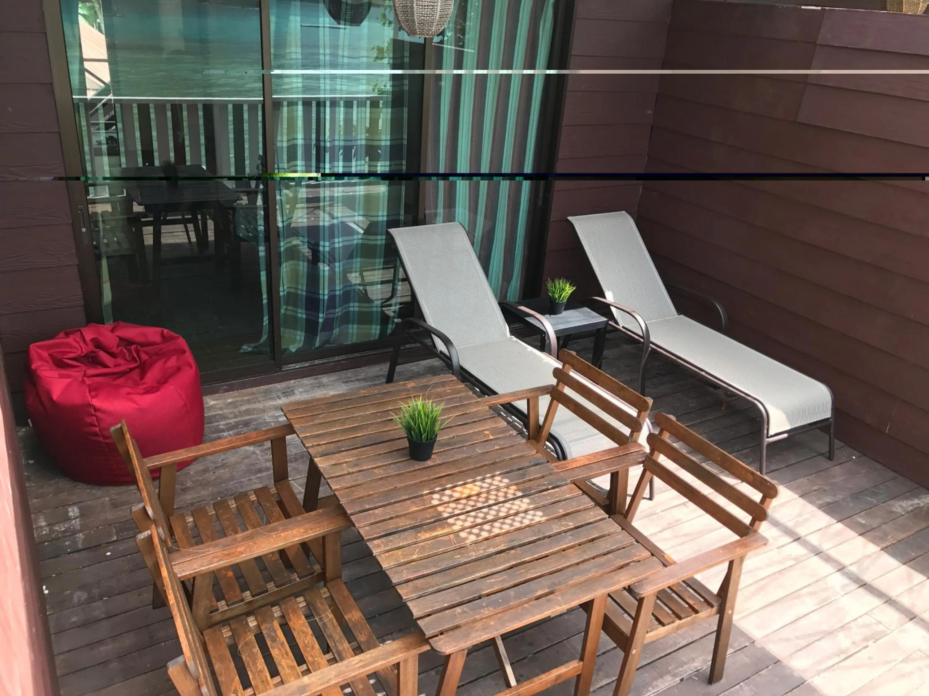 The Barat Perhentian