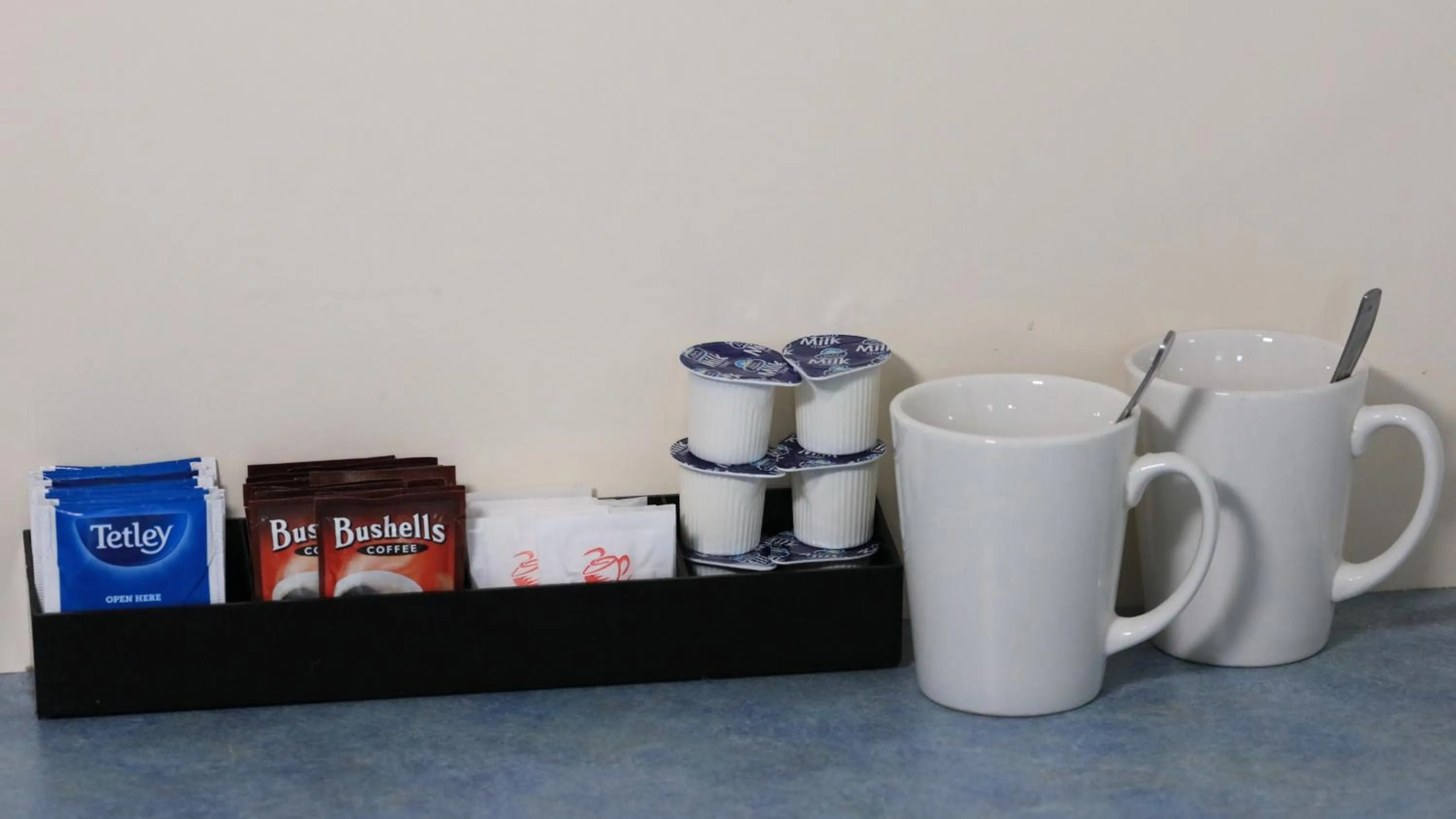 Coffee/tea facilities in The Cottage Motor Inn Albury CBD