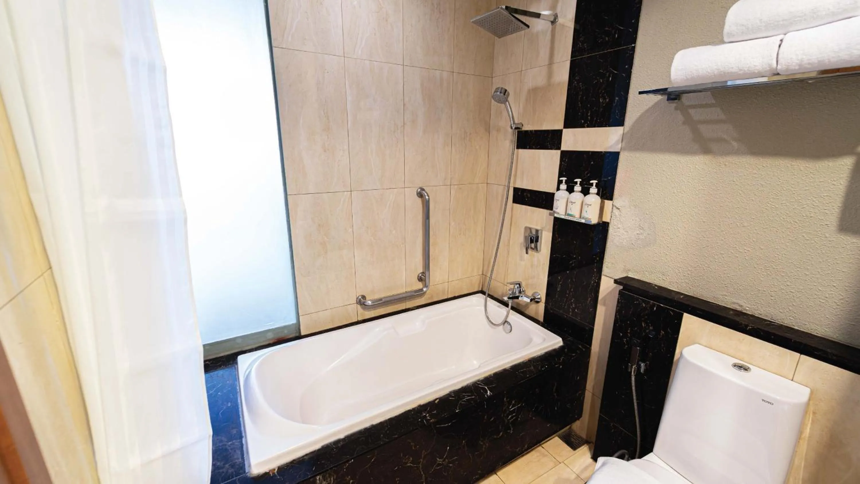 Bathroom, Bed in Holiday Inn Cikarang Jababeka by IHG