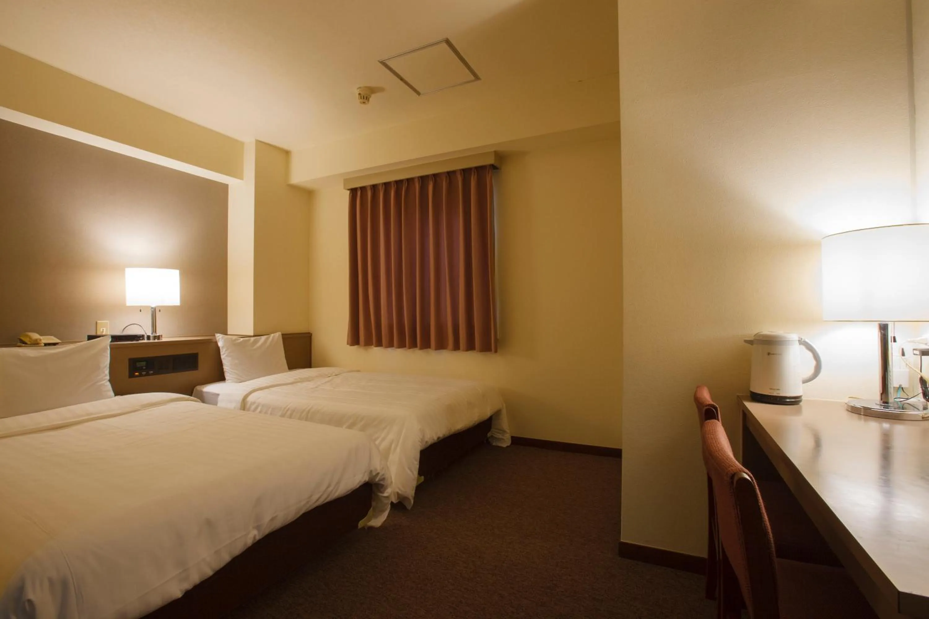 Bedroom, Bed in Sankei City Hotel Chiba