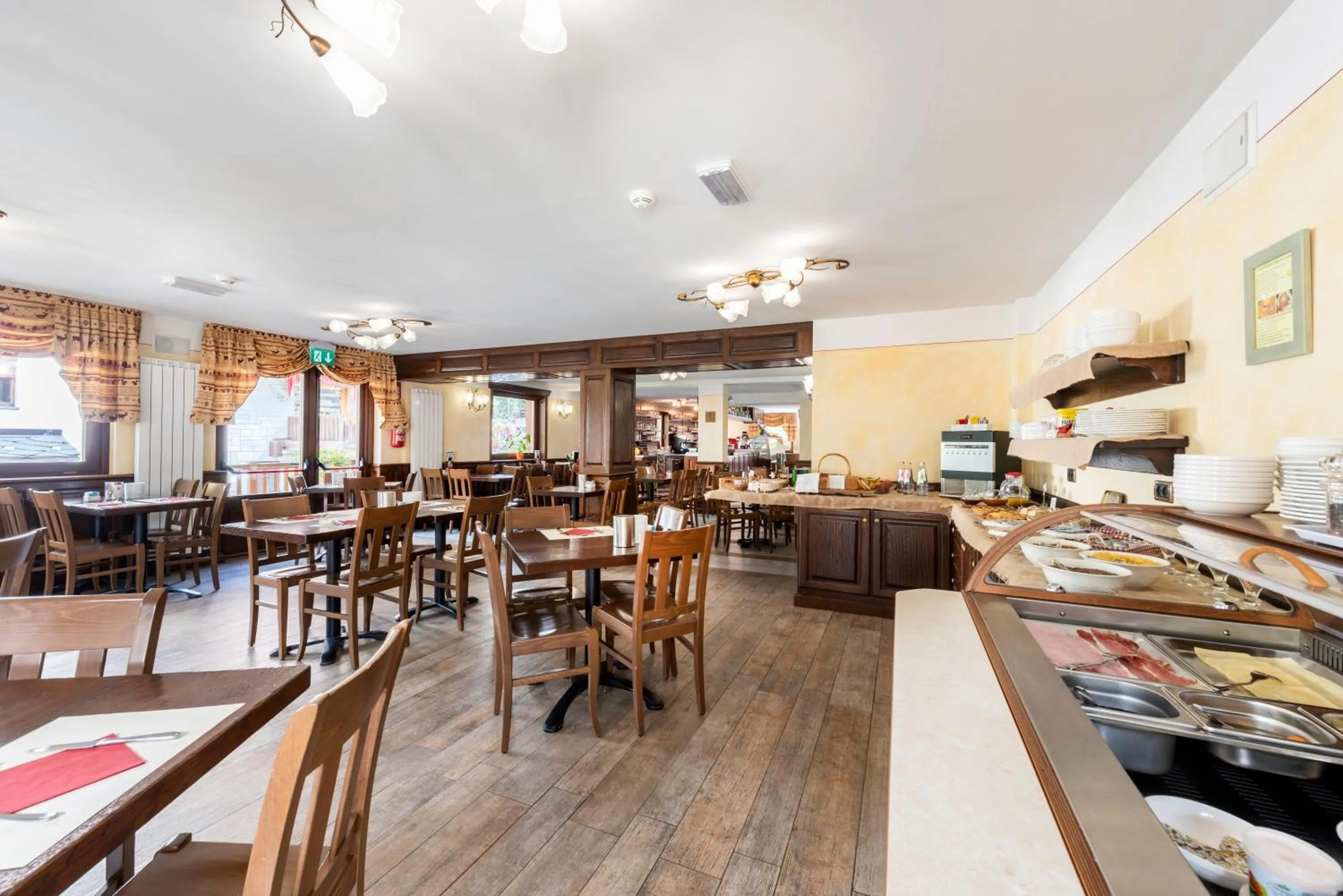 Spring in Hotel L' Aiglon