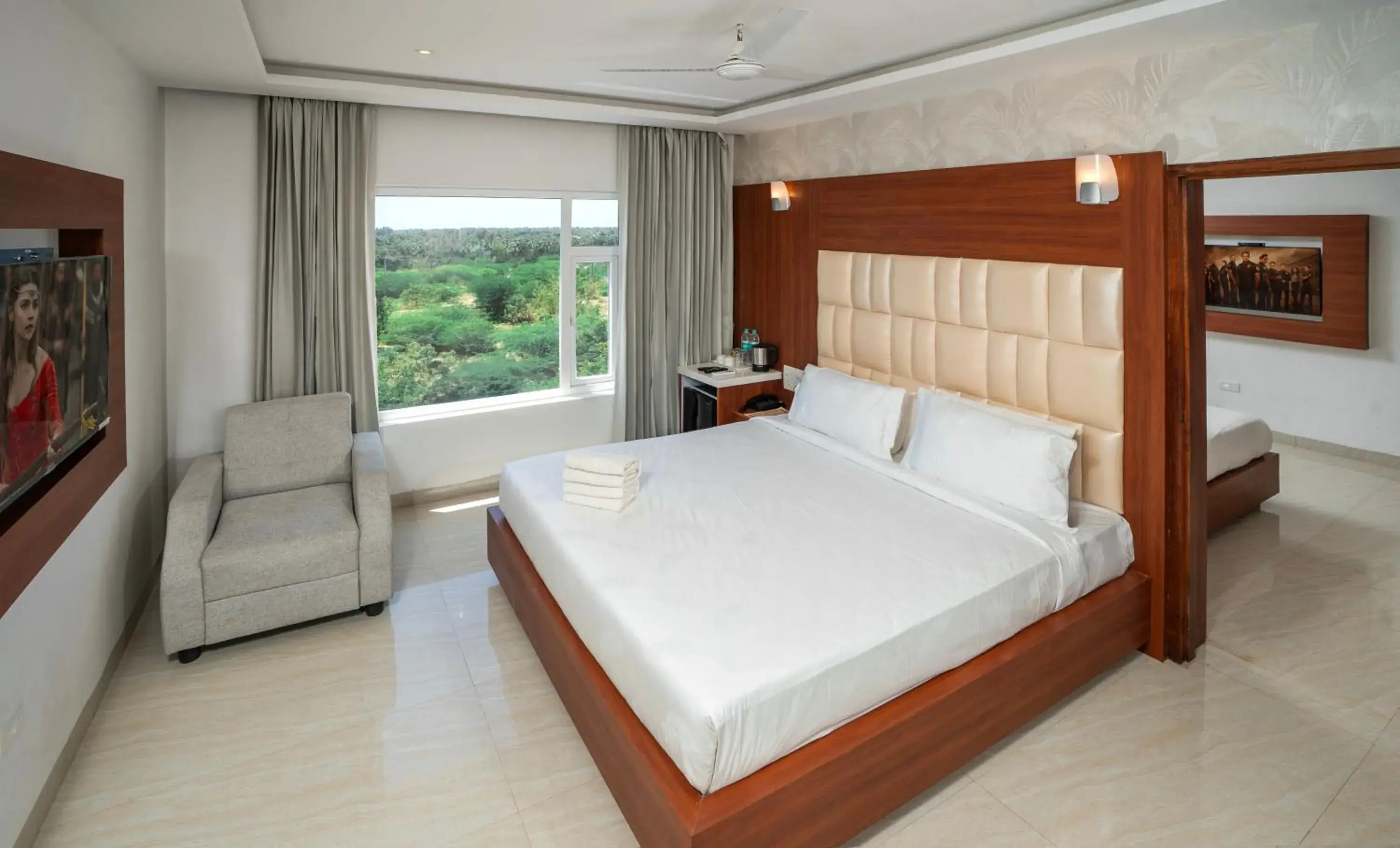 Bedroom, Bed in Hotel SS Palace , Rameswaram Bedroom, Bed in Hotel SS Palace , Rameswaram