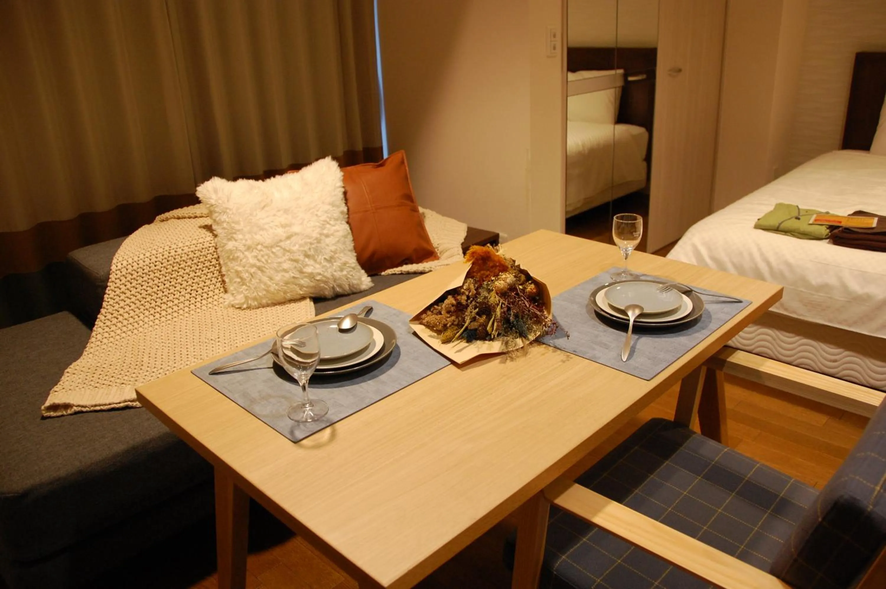 Living room, Bed in Hotel Global View Hakodate