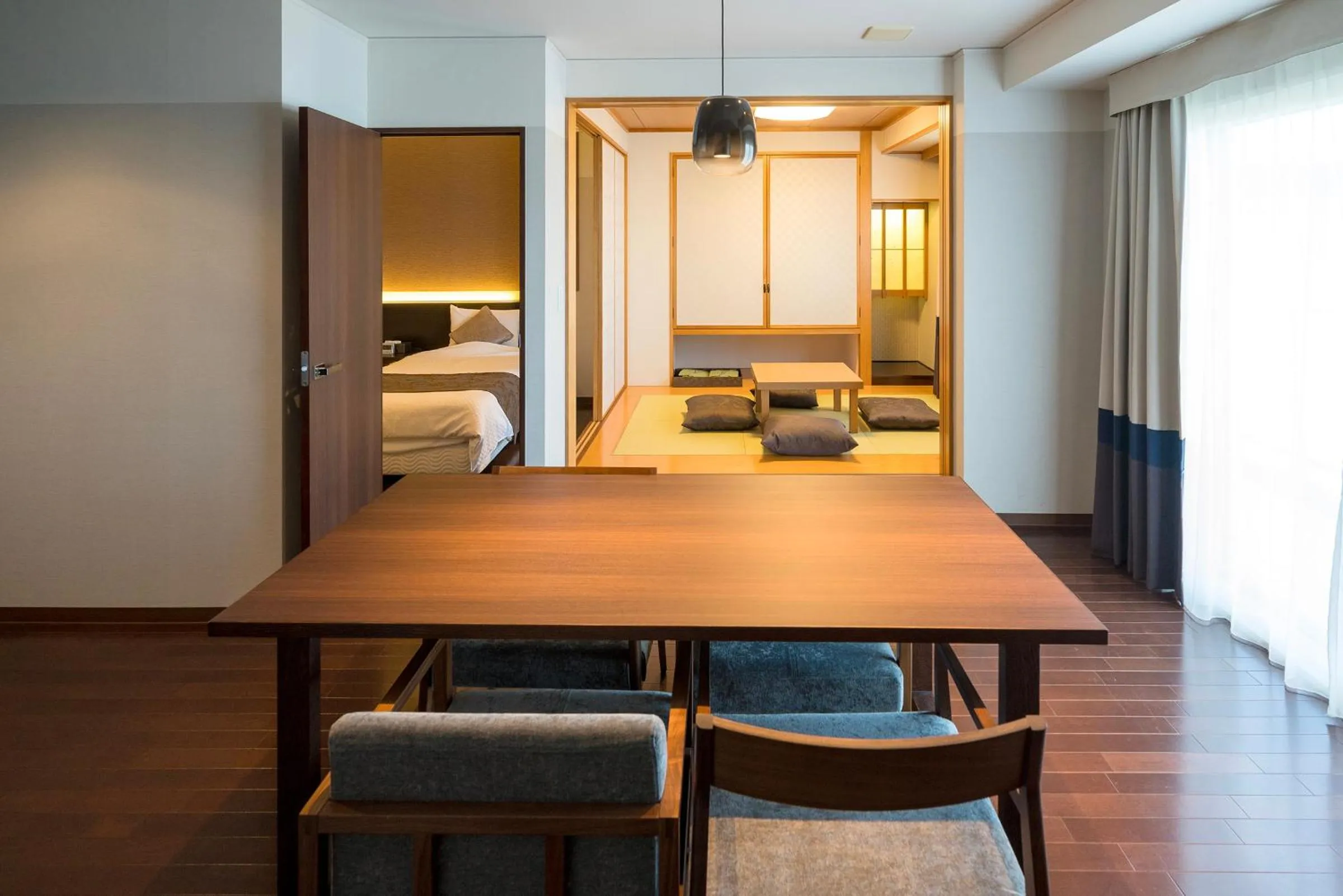 Living room, Bed in Hotel Global View Hakodate