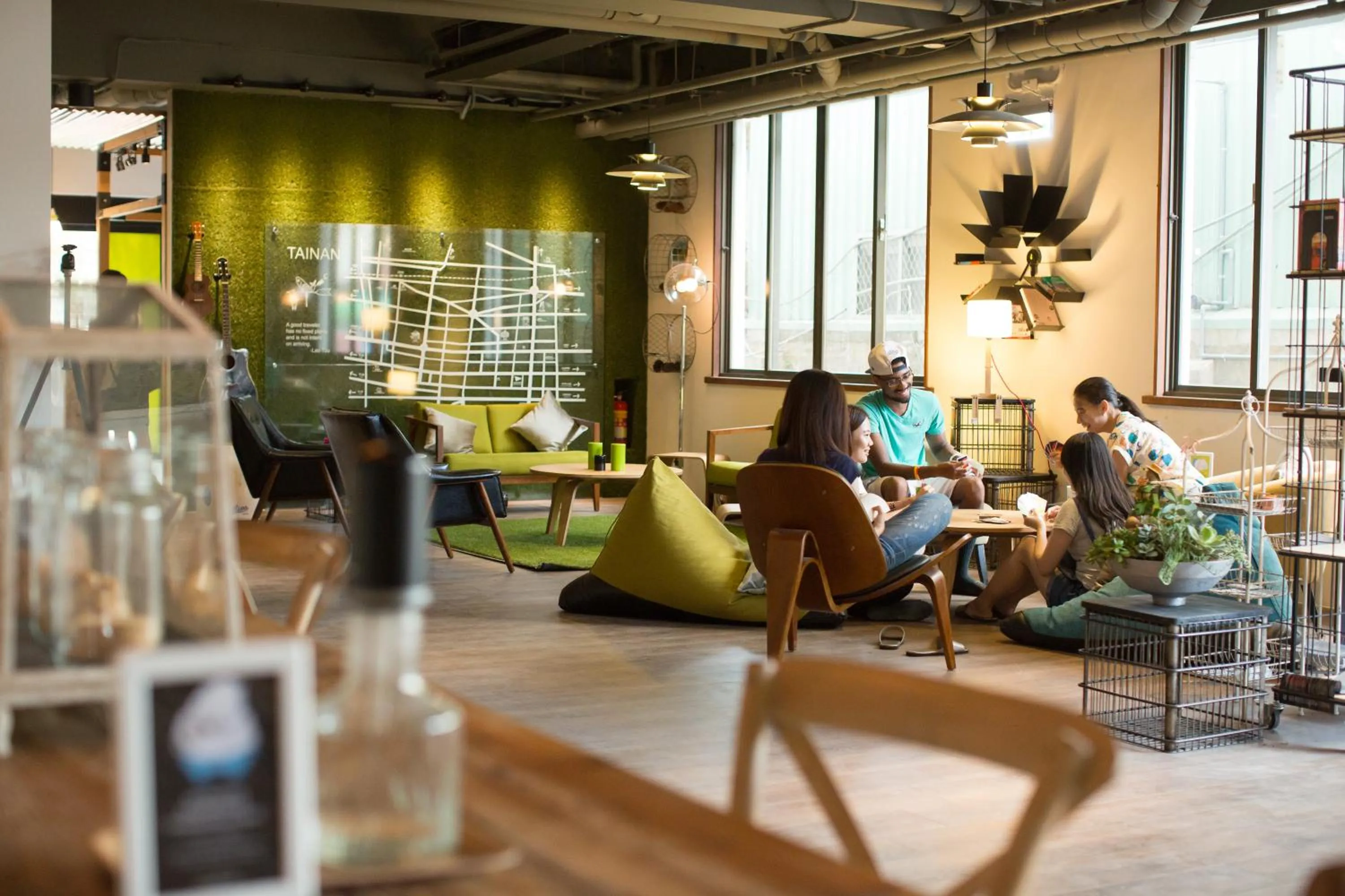 Communal lounge/ TV room in Light Hostel - Tainan