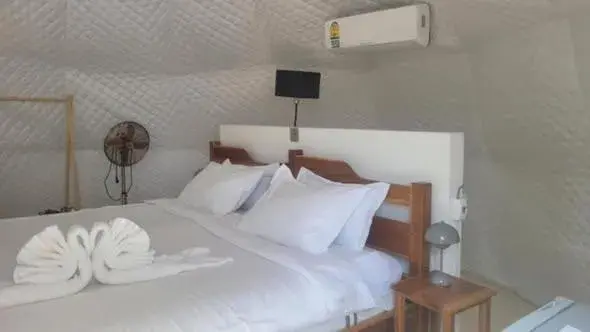 Bedroom, Bed in Sabai Glamping Vang Vieng Bedroom, Bed in Sabai Glamping Vang Vieng