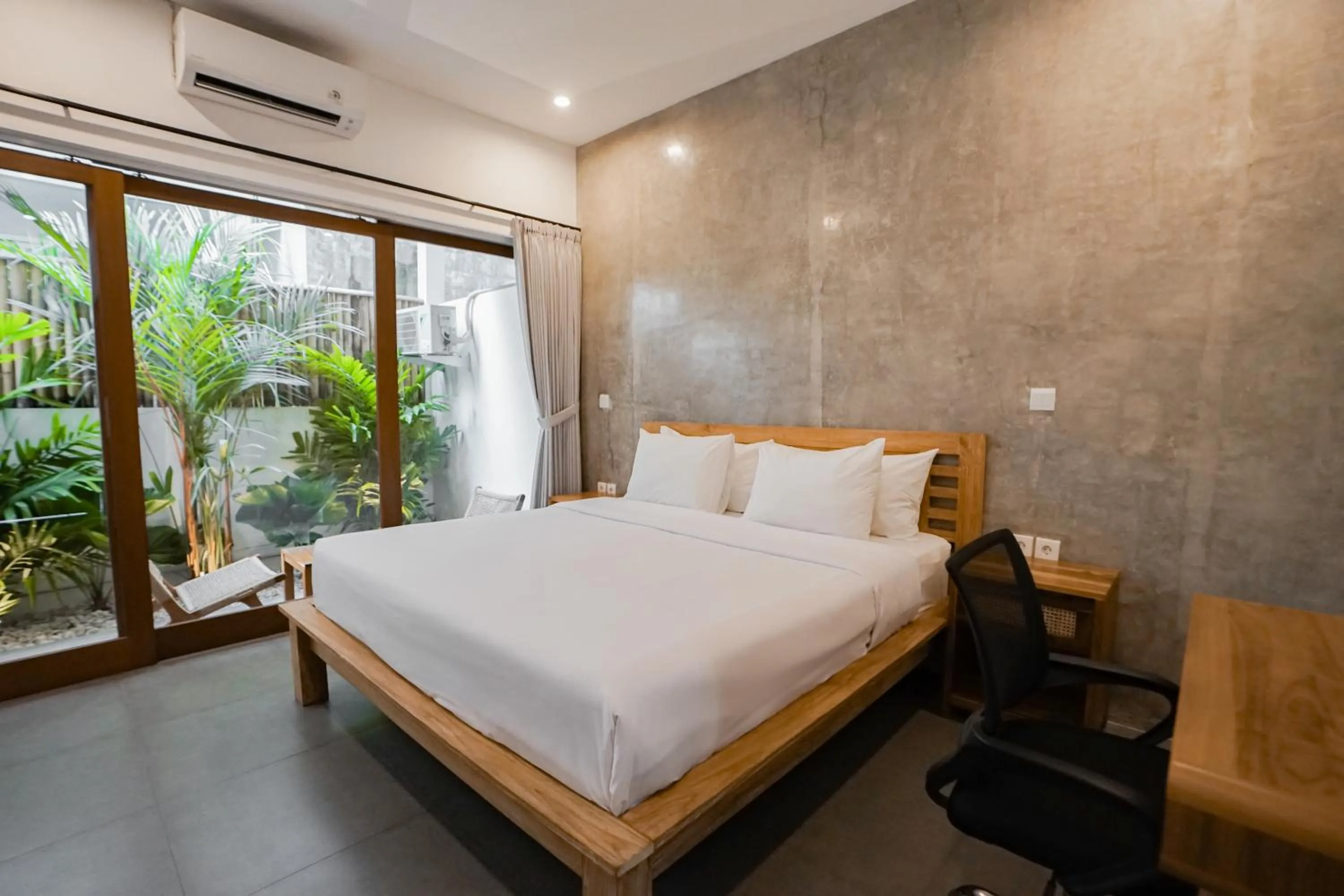 Patio, Bed in Suksma Guesthouse