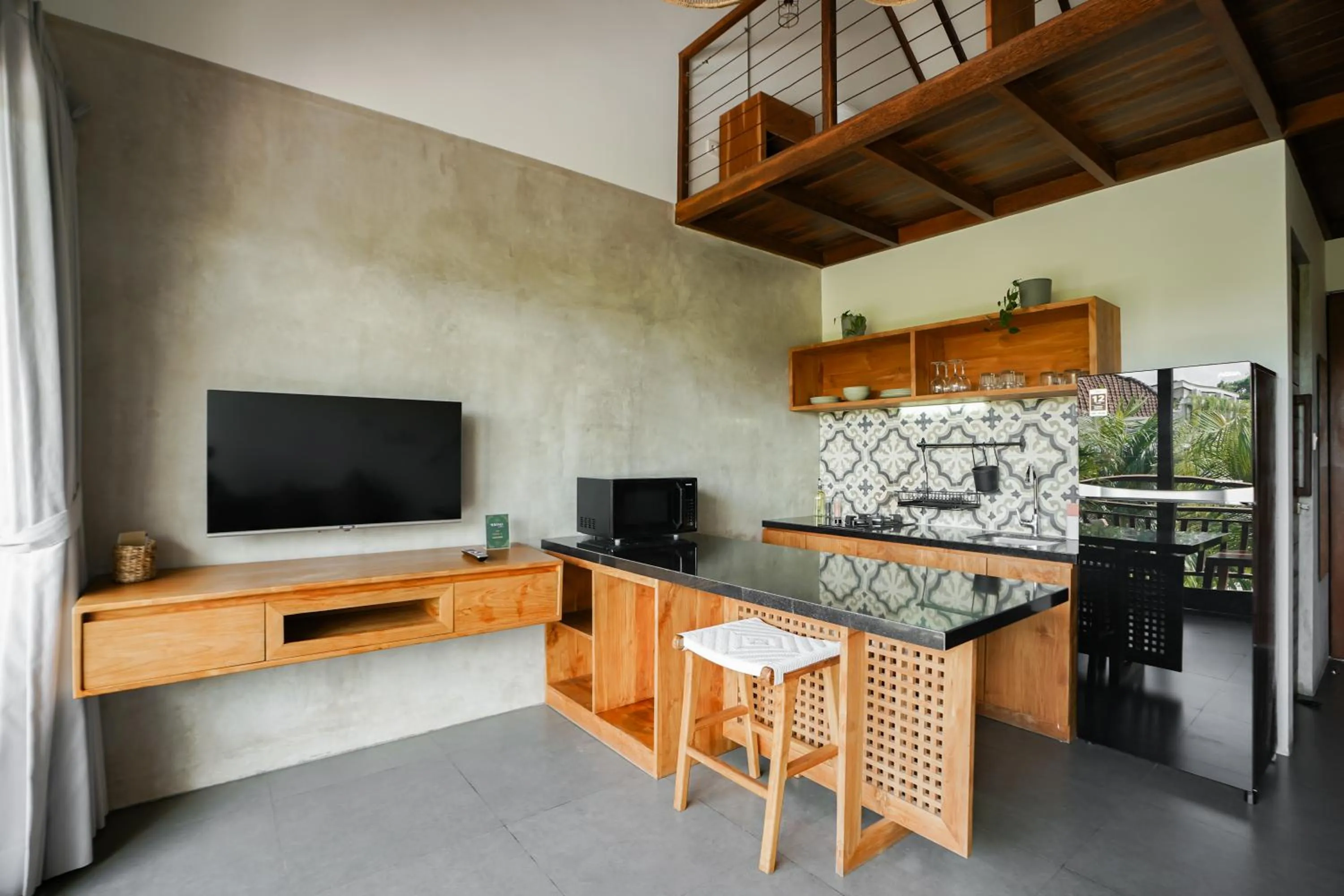 TV and multimedia in Suksma Guesthouse