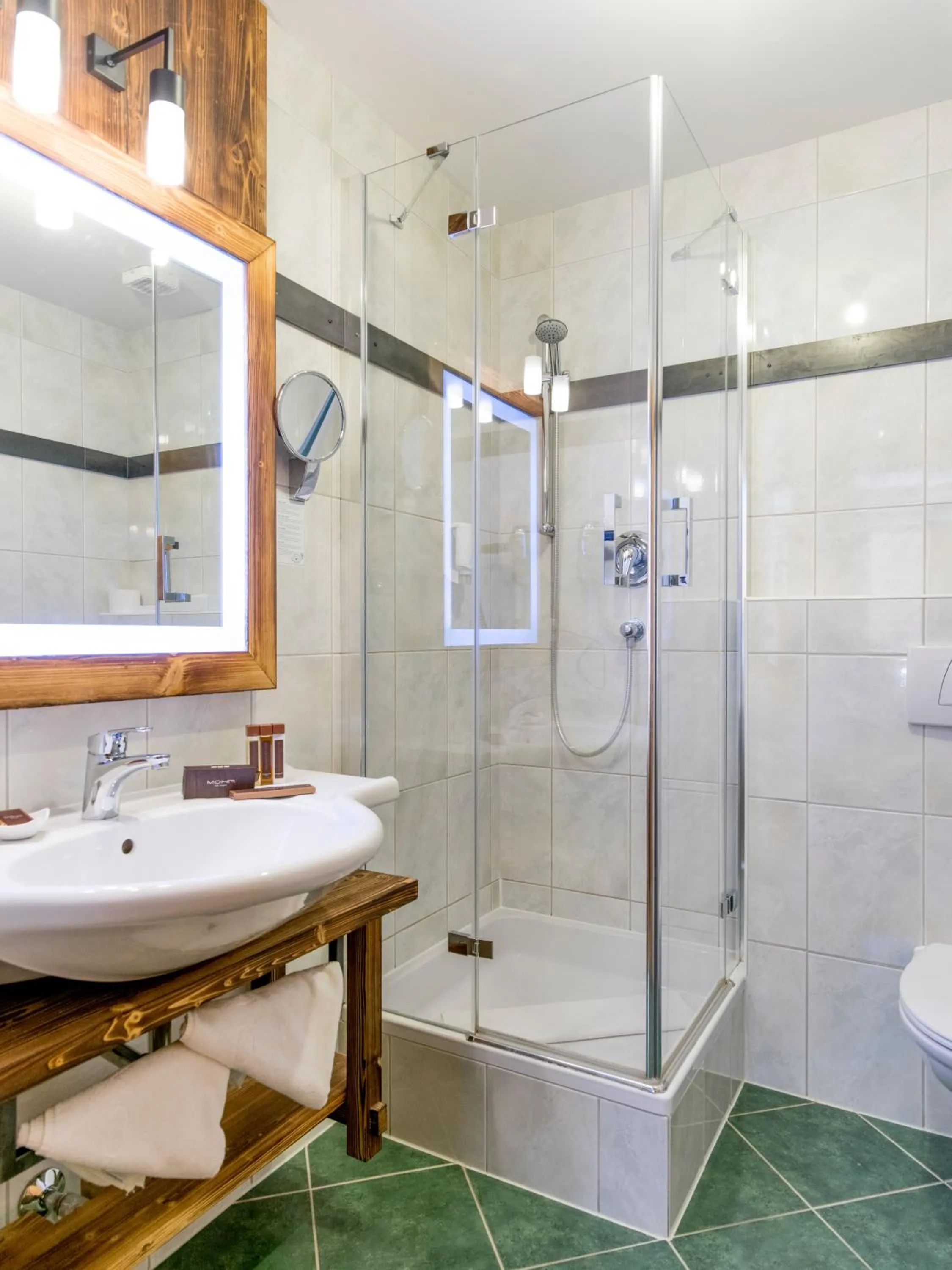 Shower in MOHR life resort