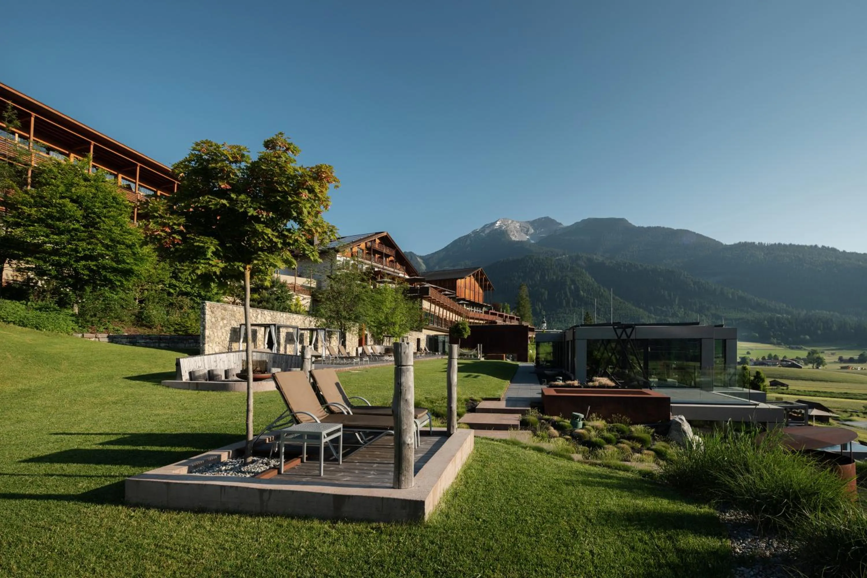 Property building in MOHR life resort