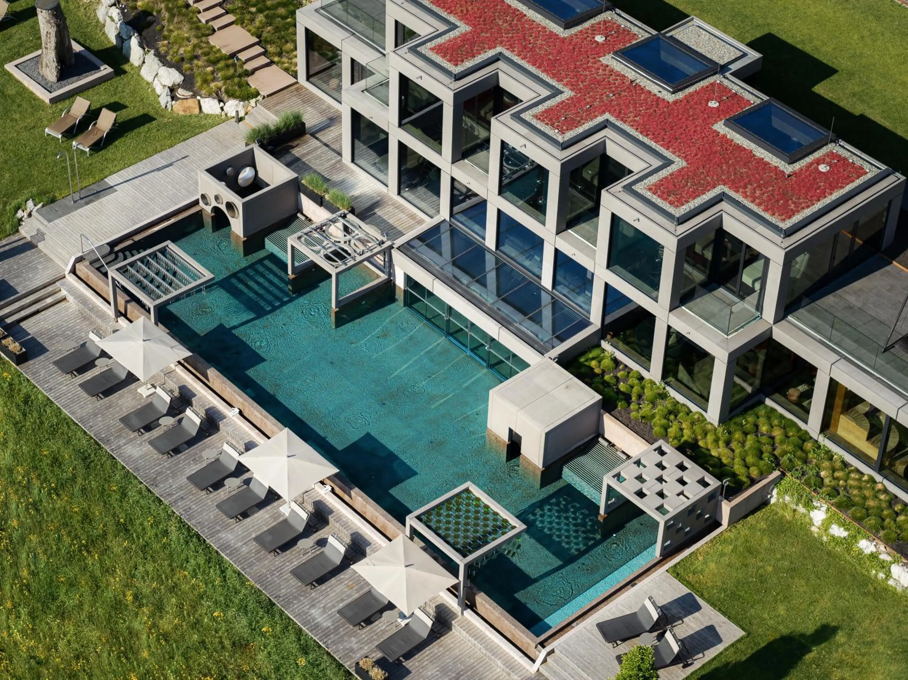 Property building in MOHR life resort