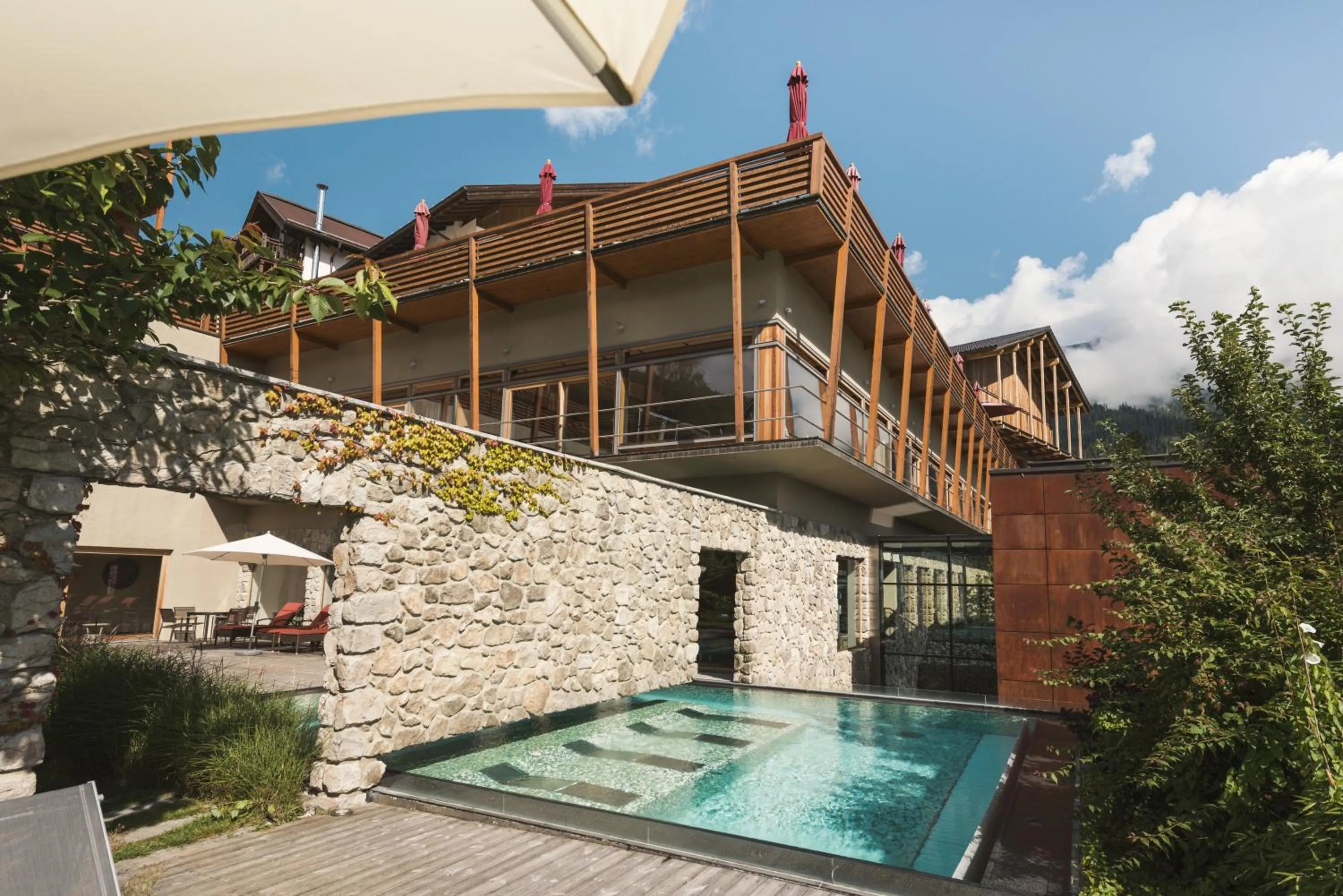Day in MOHR life resort