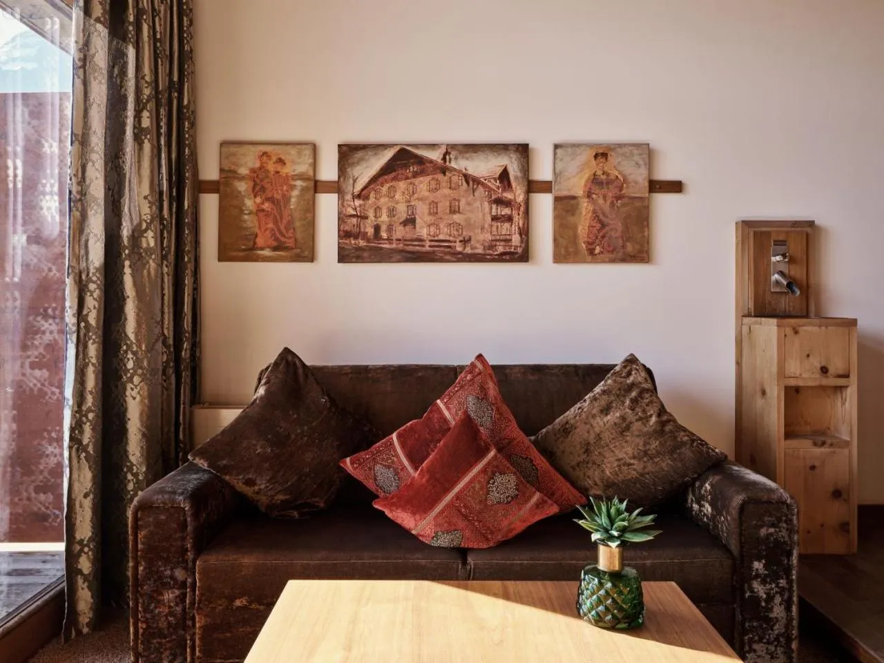 Seating area in MOHR life resort