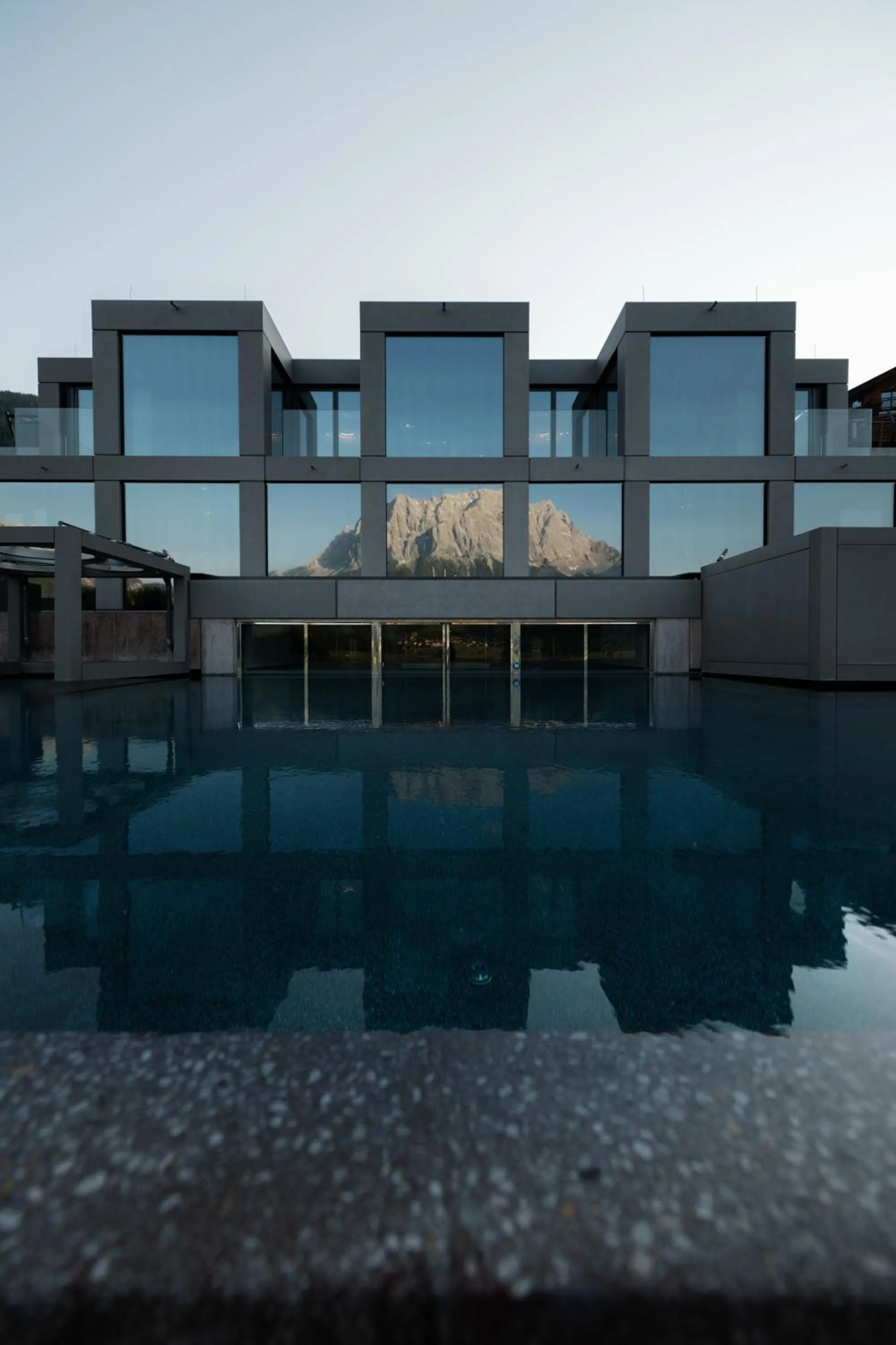 Pool view in MOHR life resort
