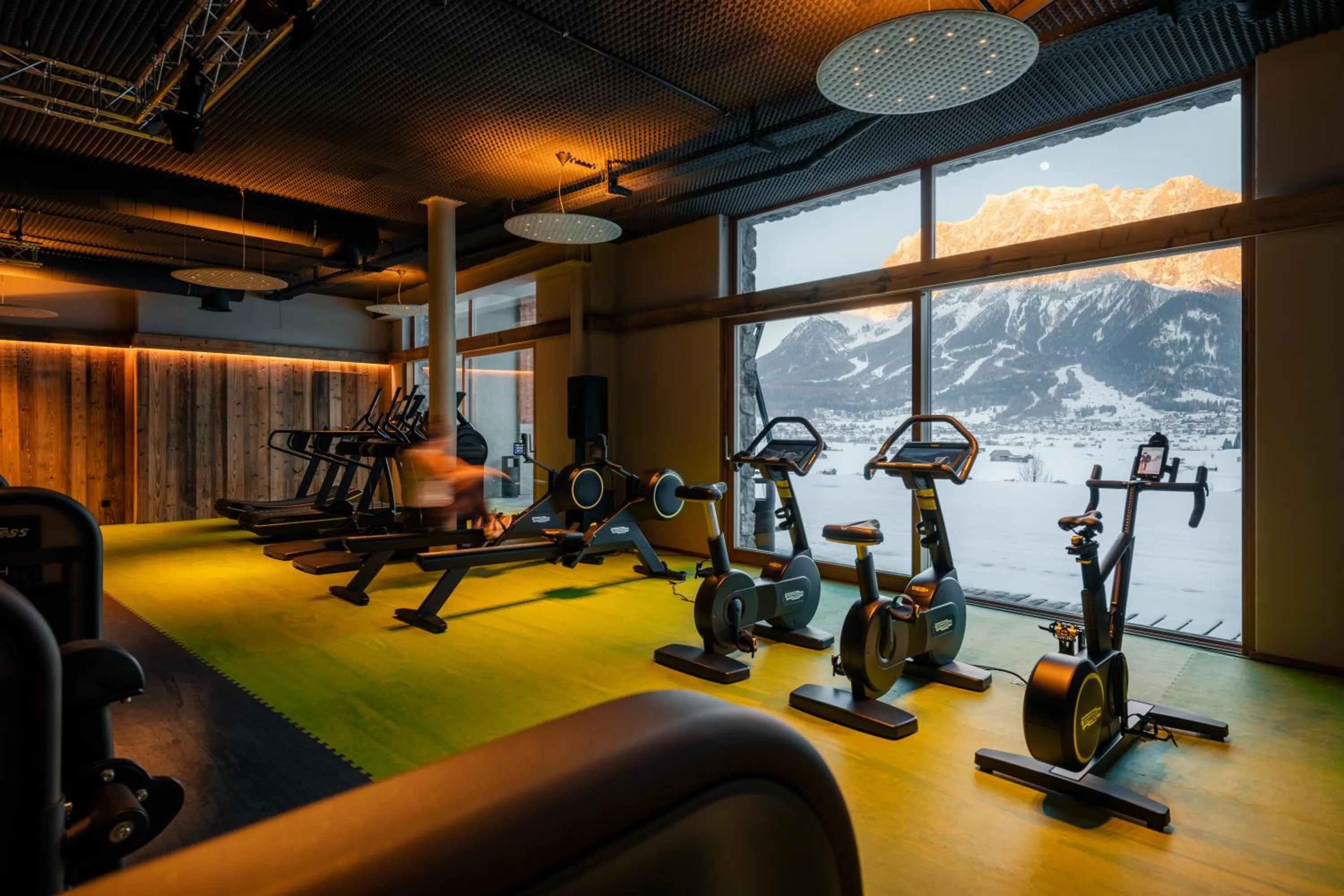 Fitness centre/facilities in MOHR life resort