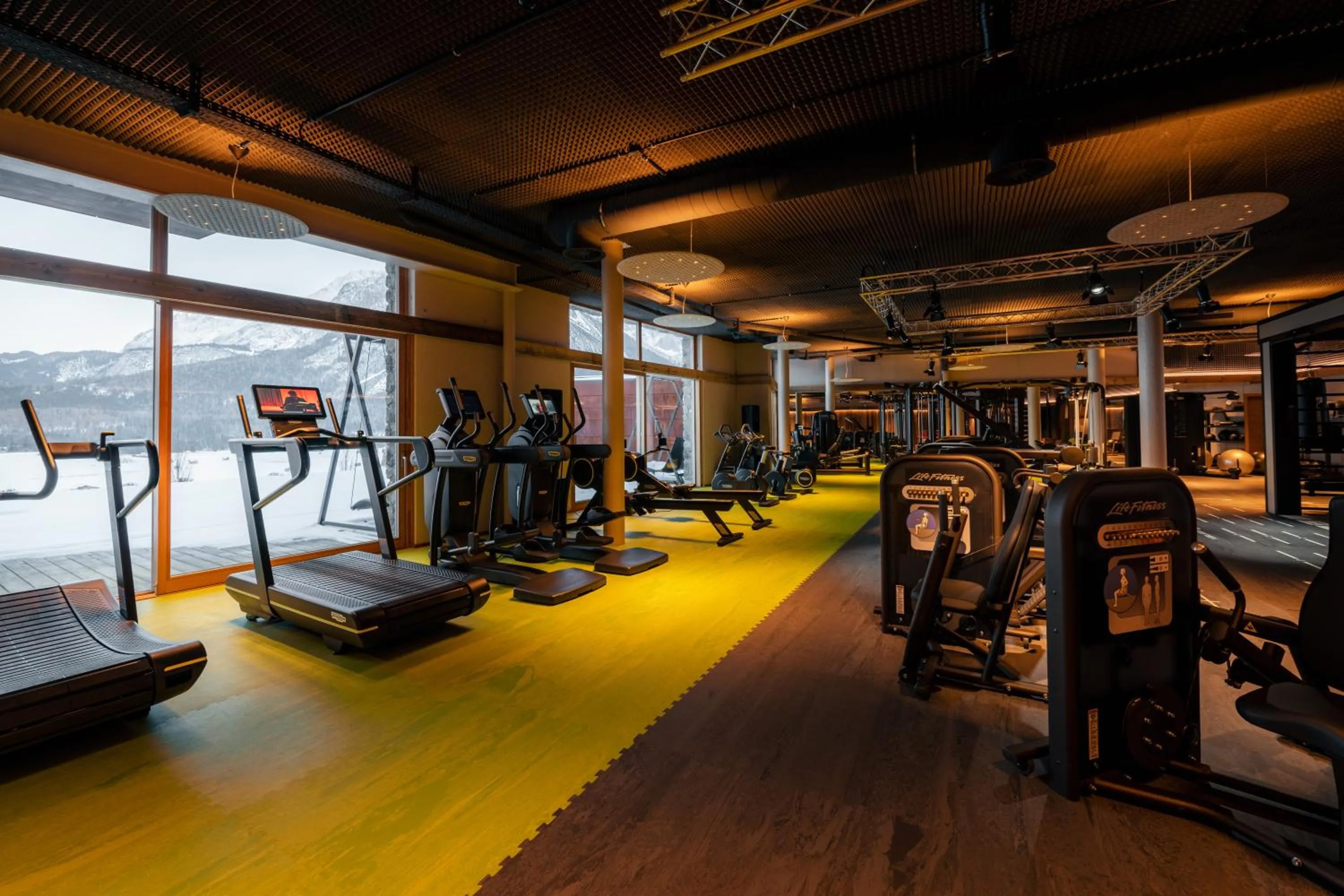 Fitness centre/facilities in MOHR life resort